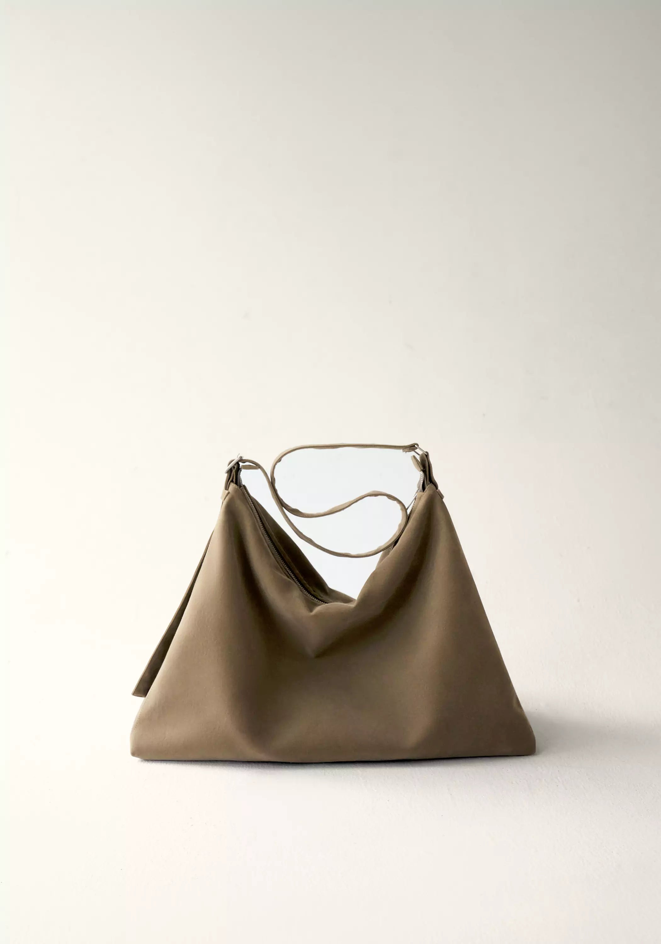 #color_light brown