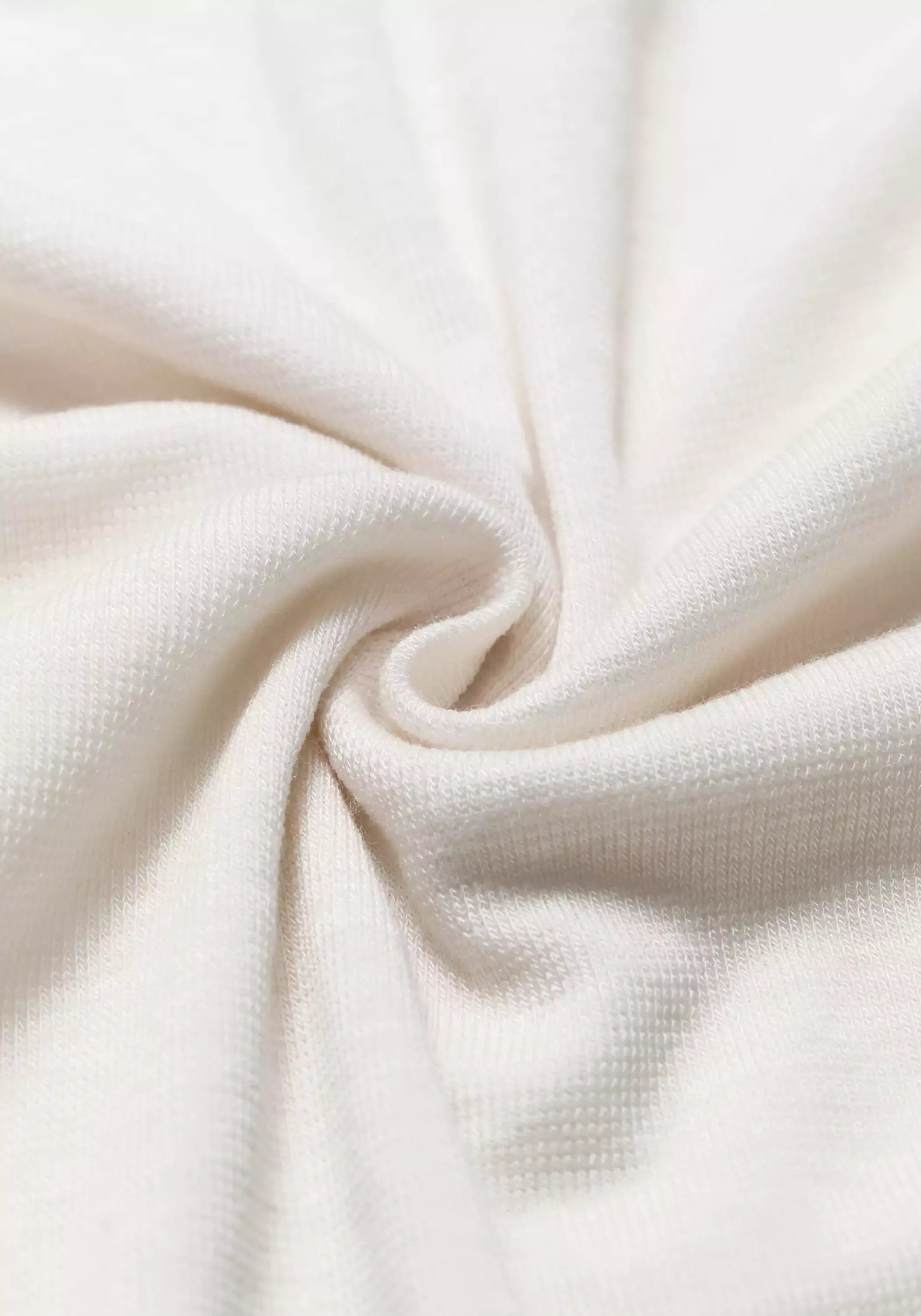 #color_off white