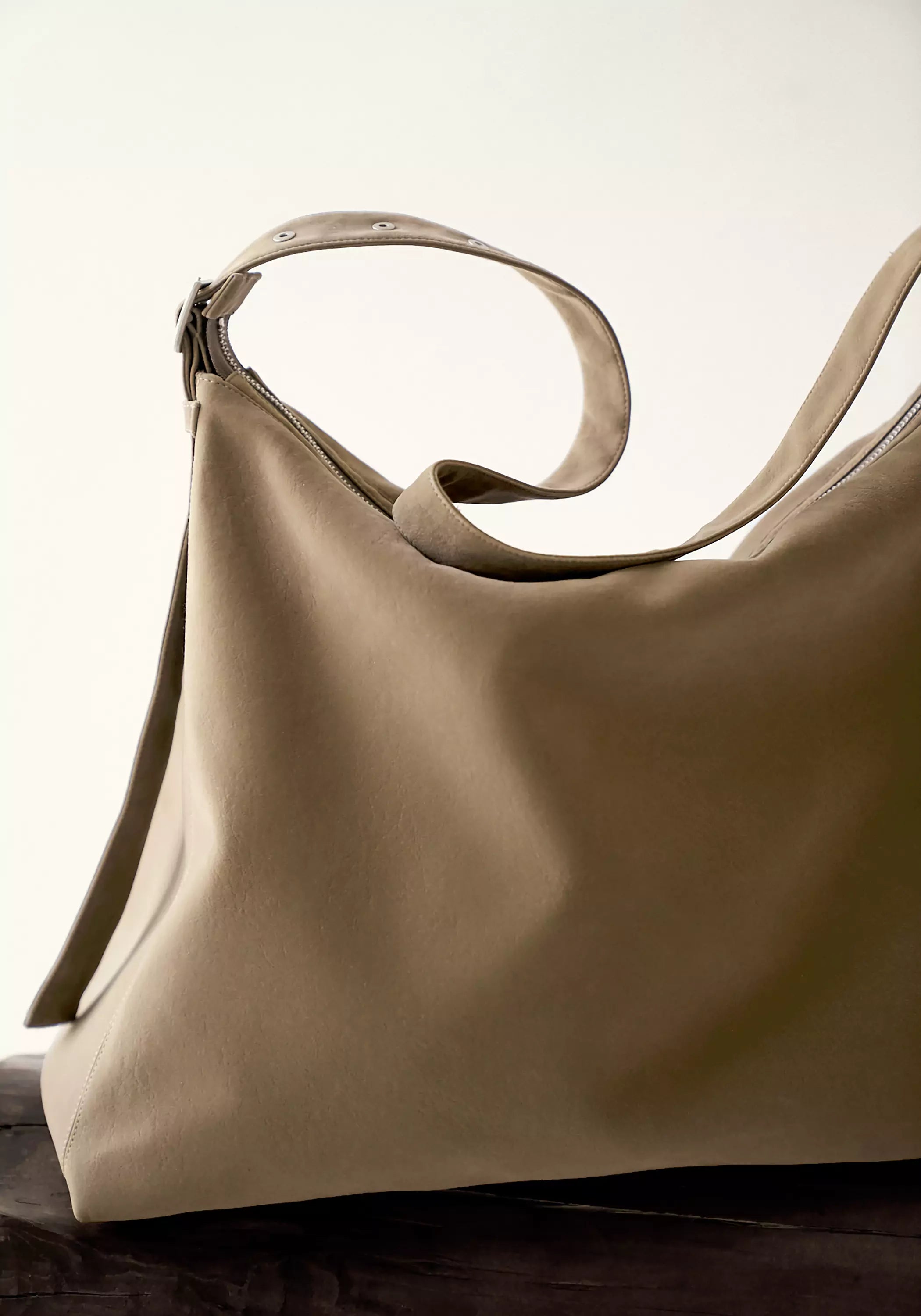 #color_light brown