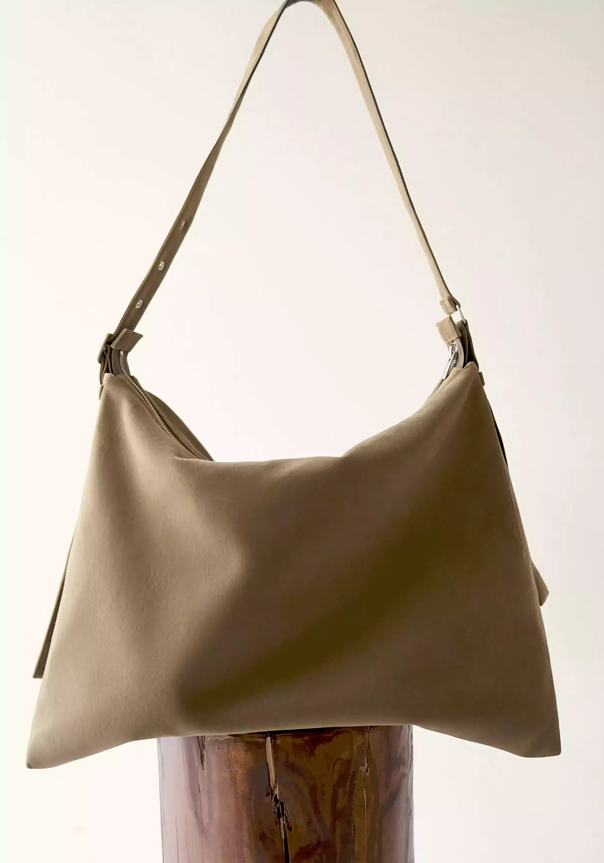 #color_light brown