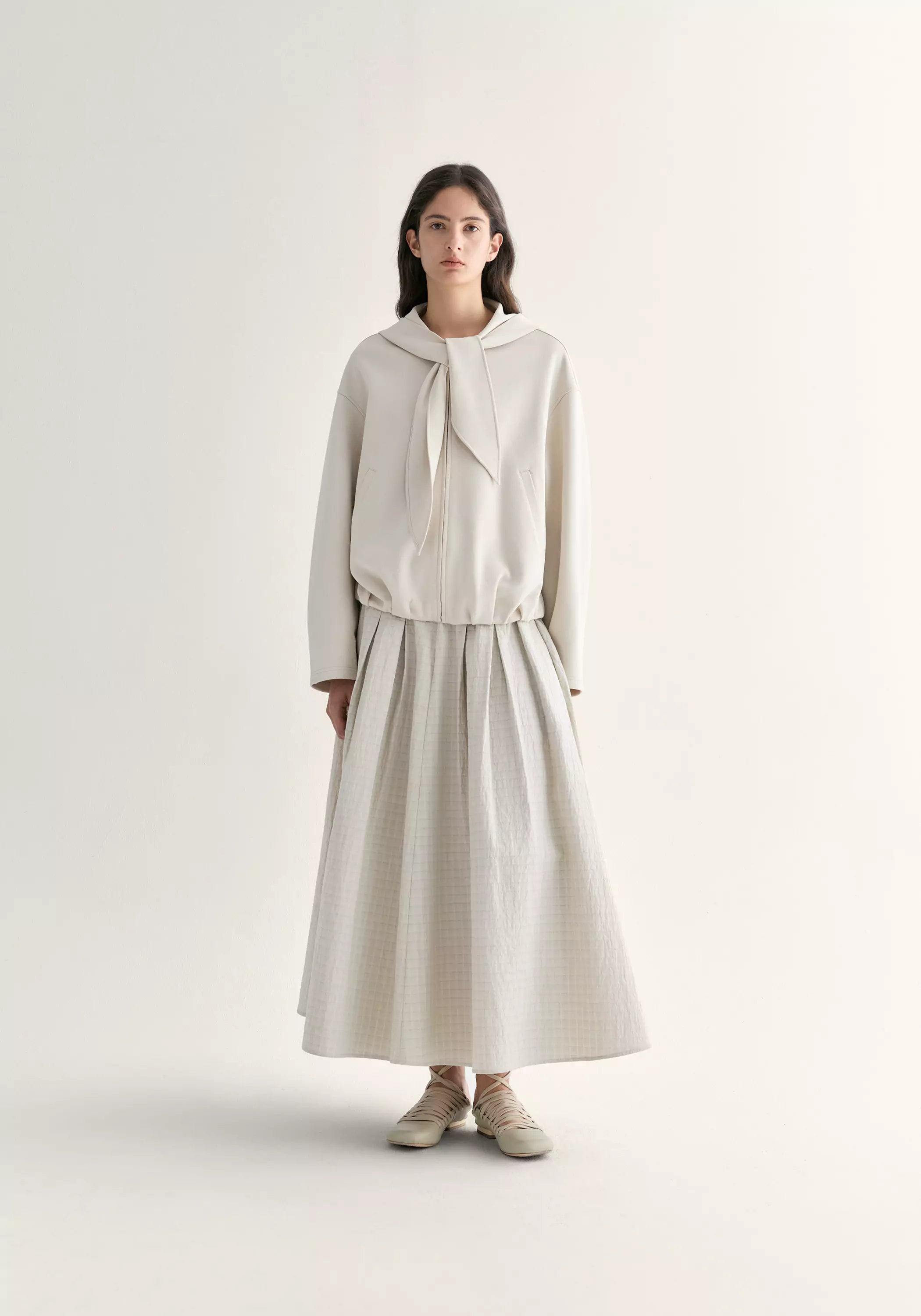 #color_off white