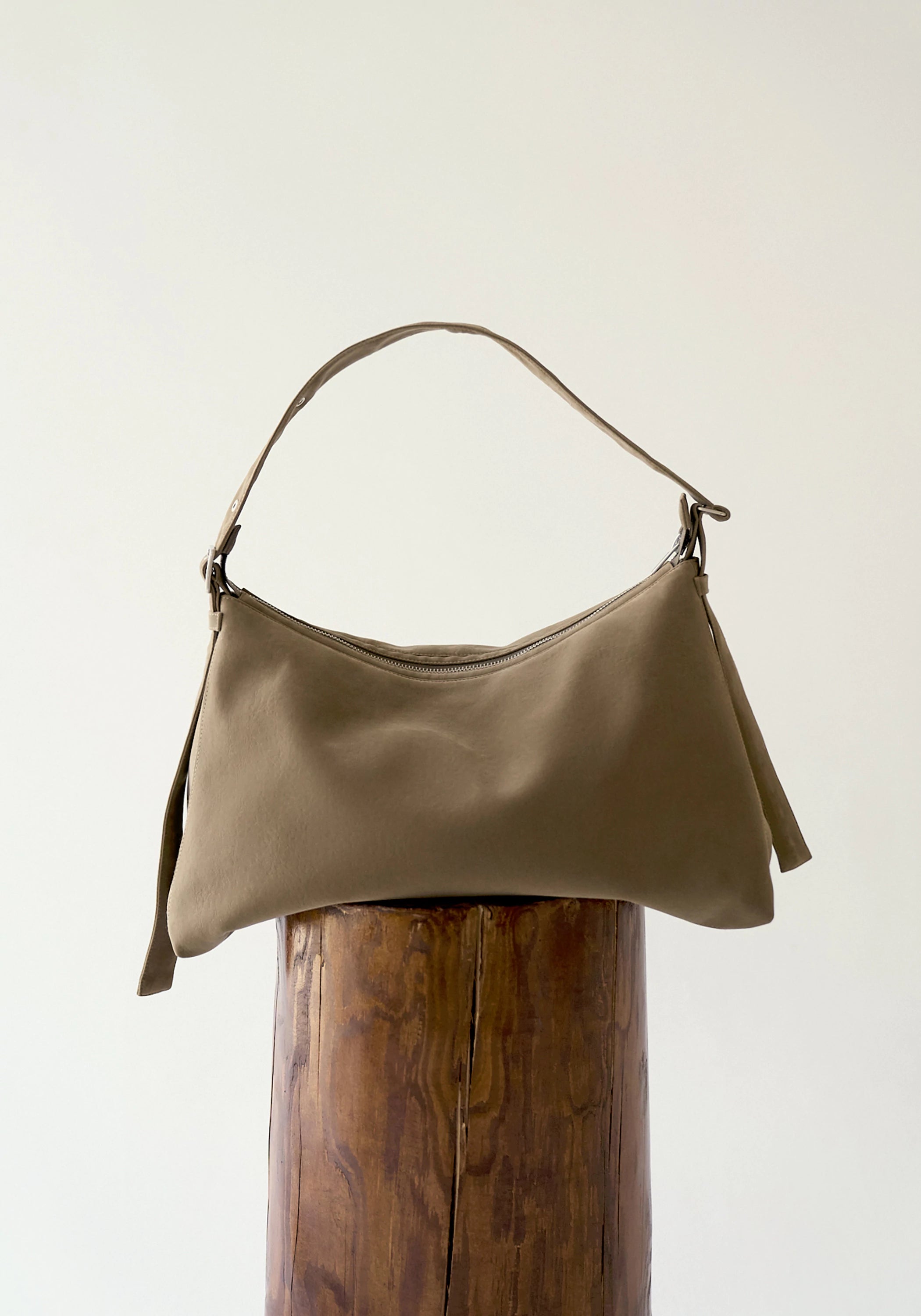 #color_light brown