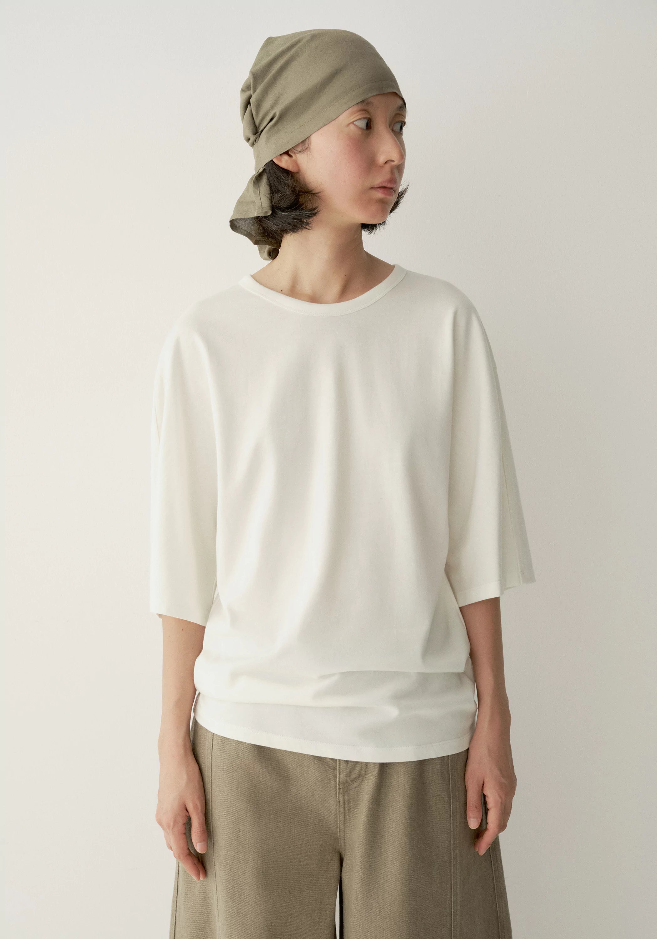#color_off white