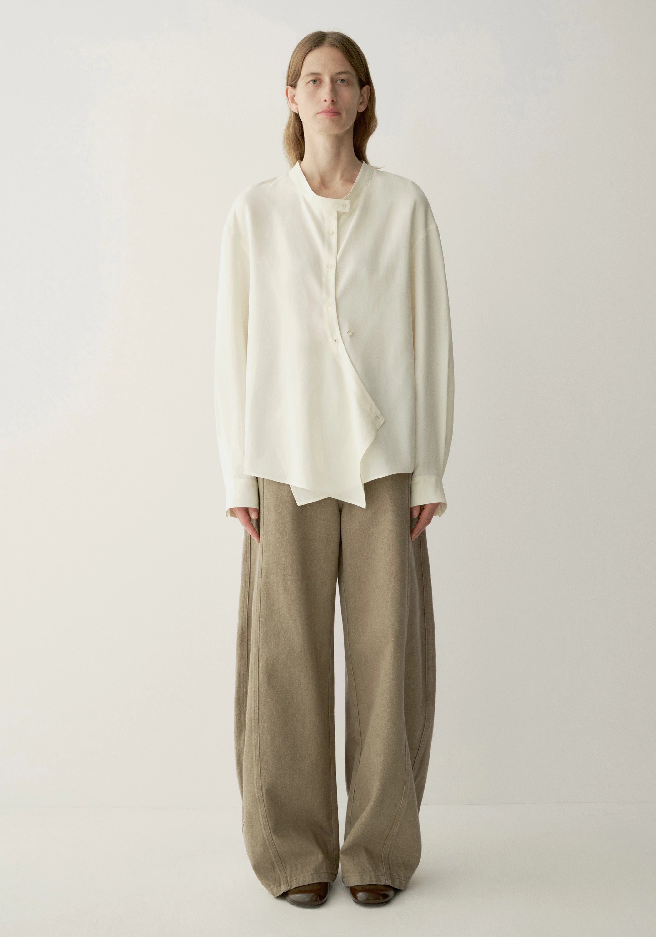 #color_off white