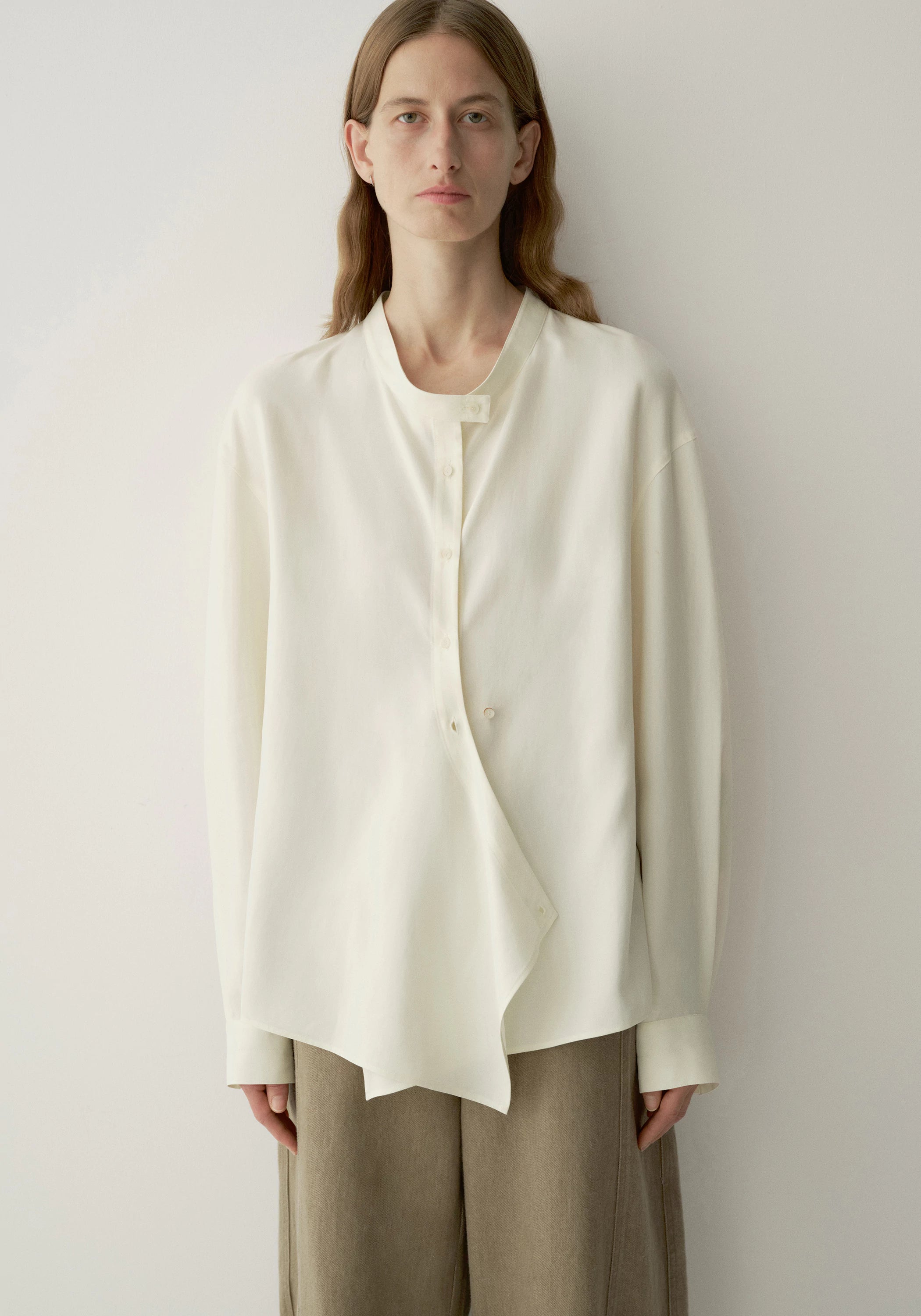 #color_off white