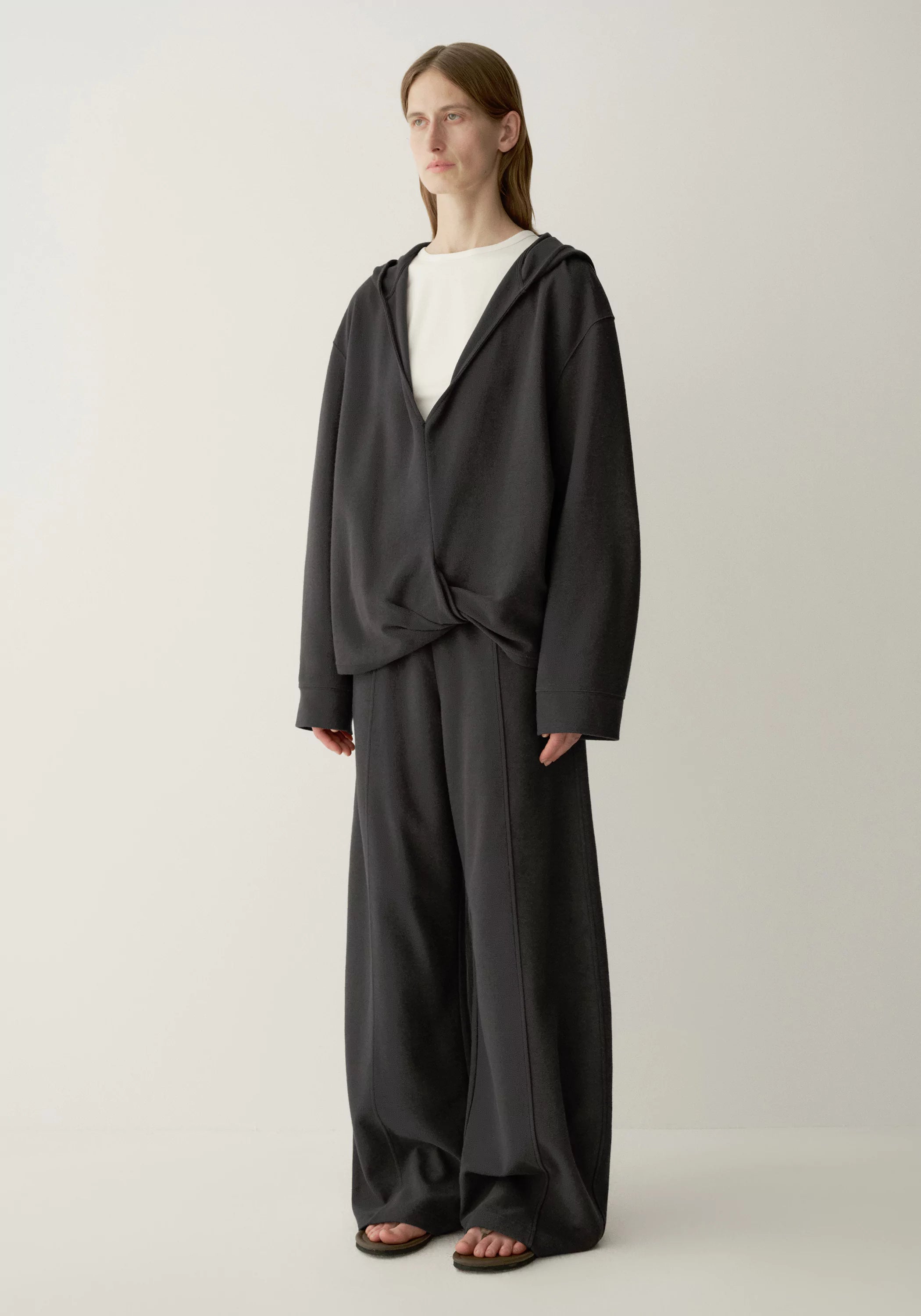 #color_dark gray