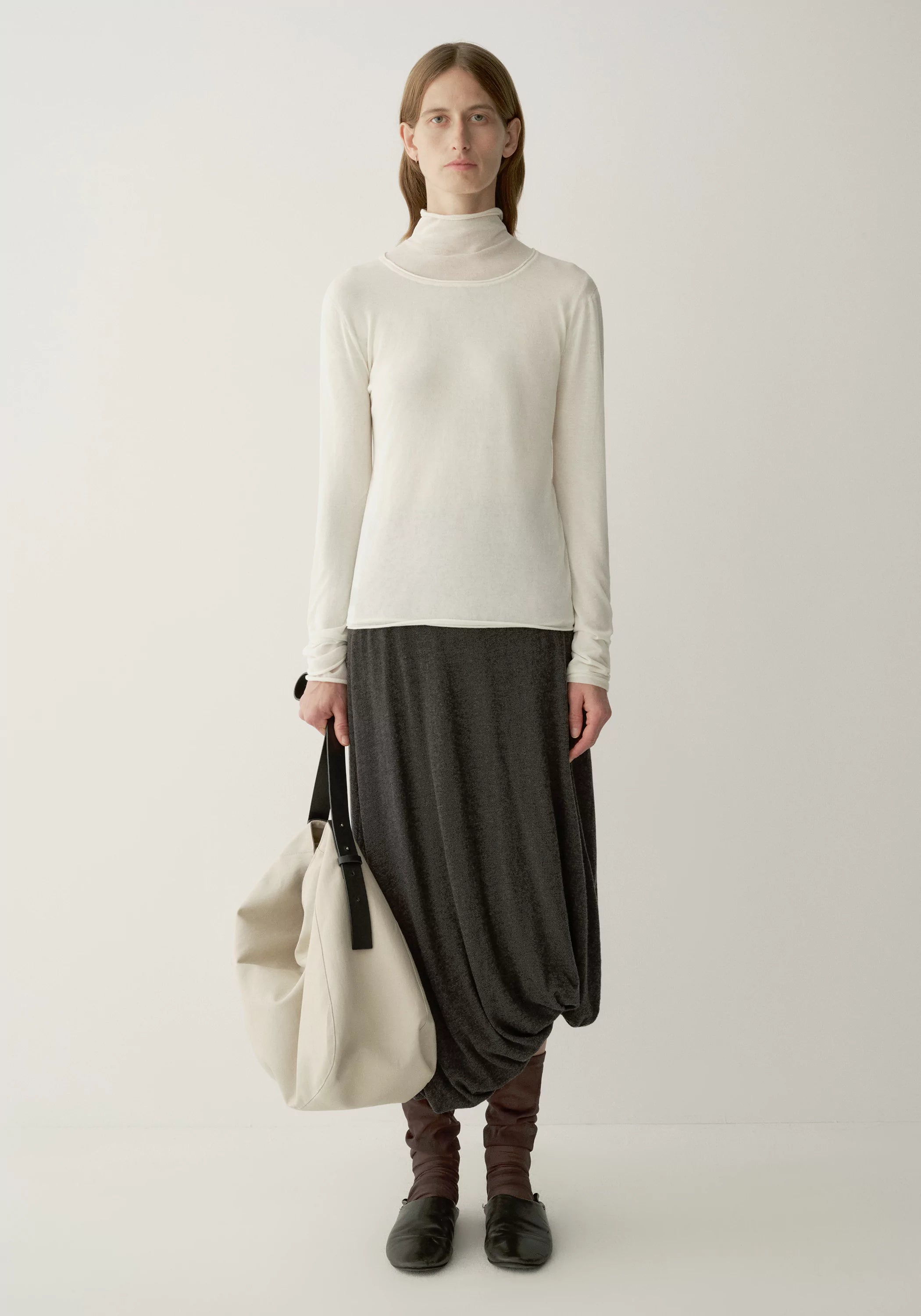 #color_off white