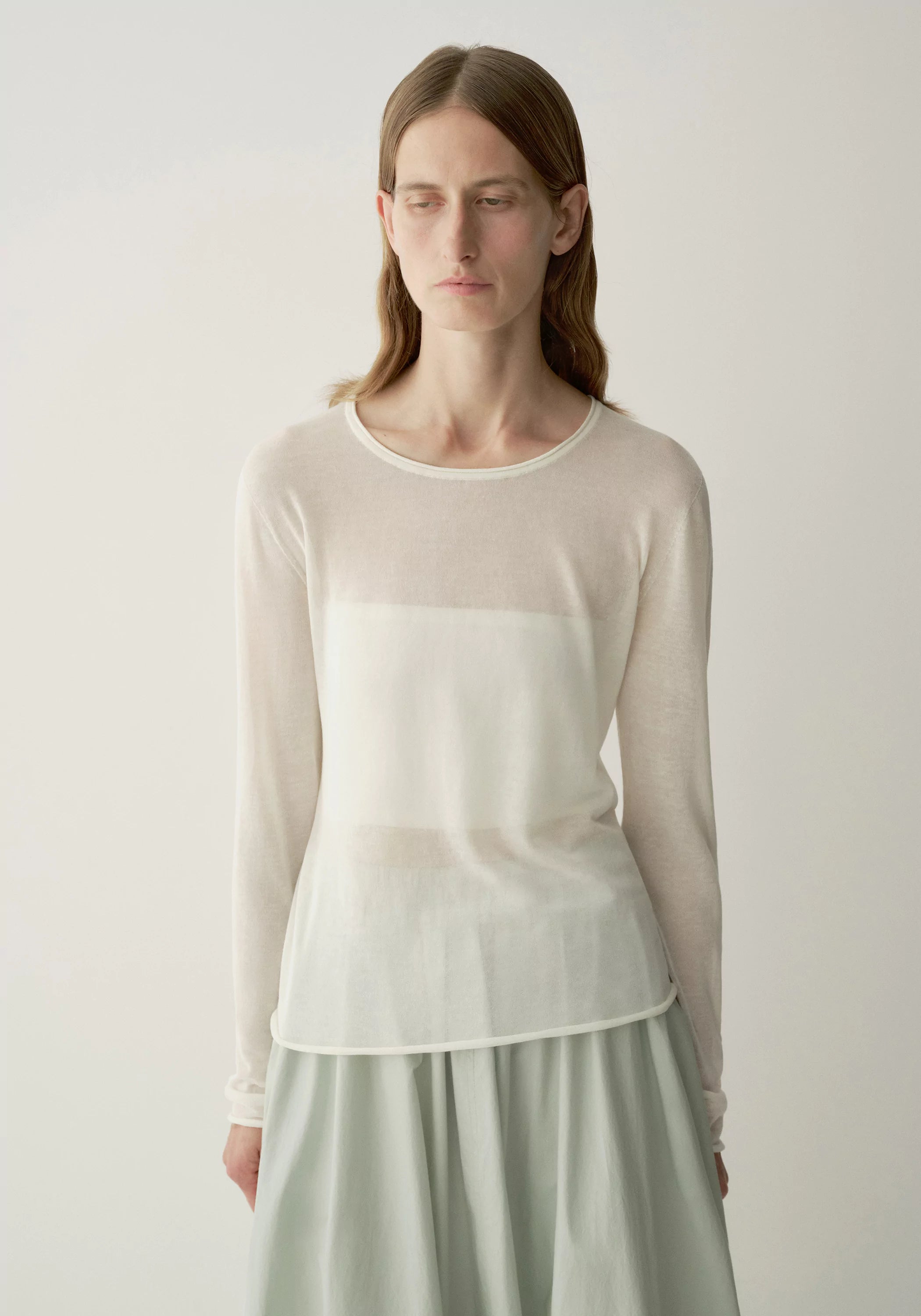 #color_off white