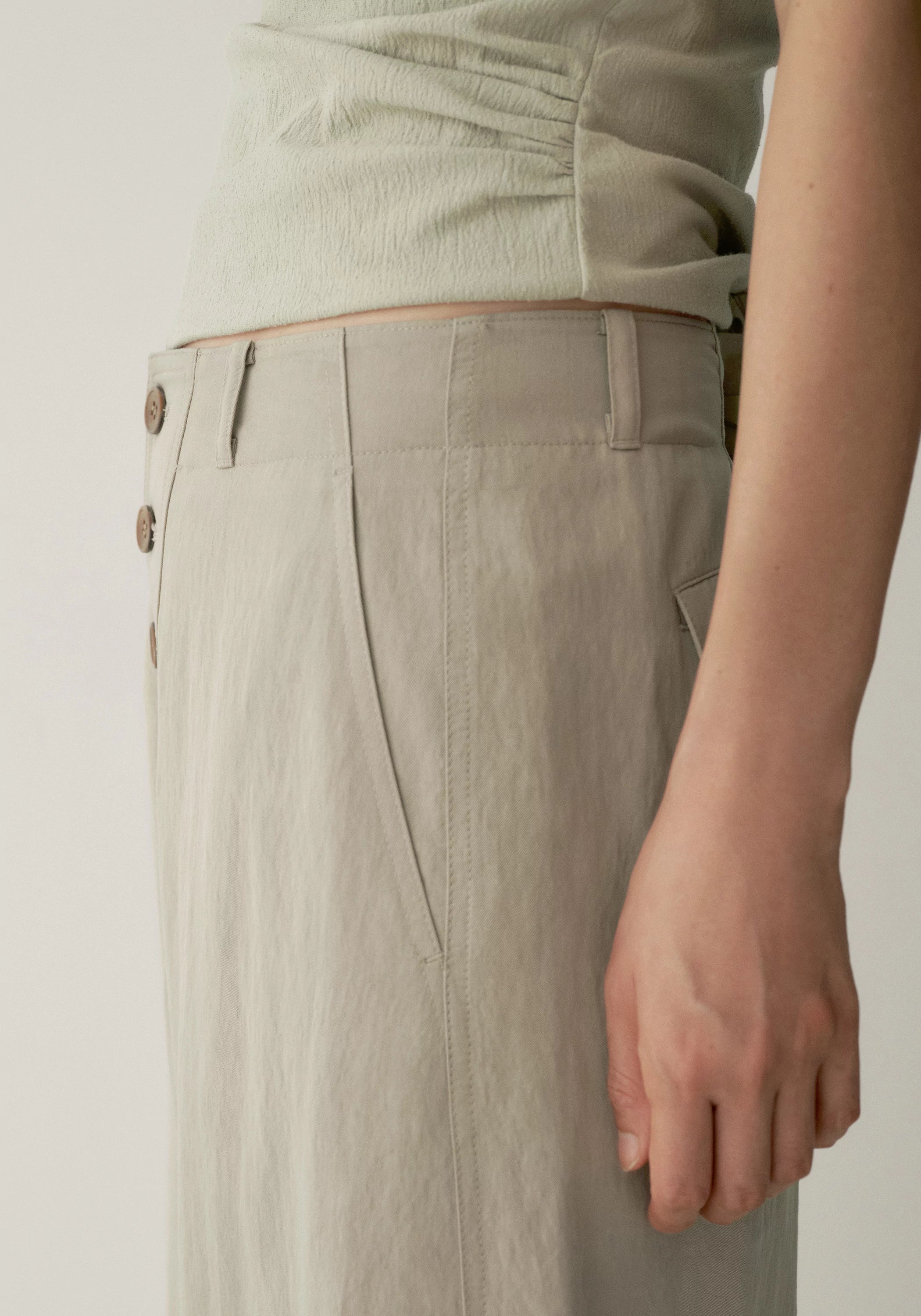 #color_khaki