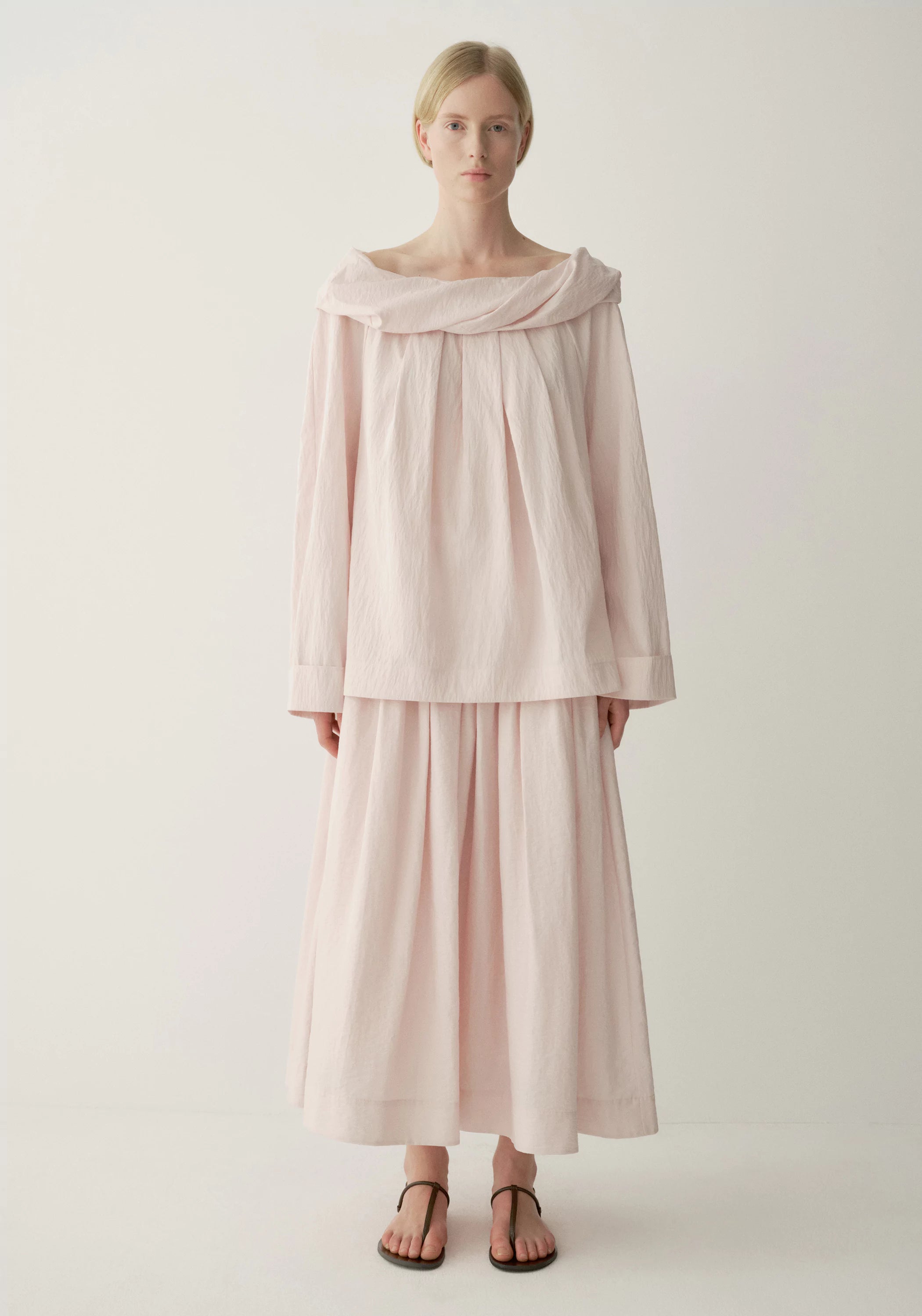 #color_light pink
