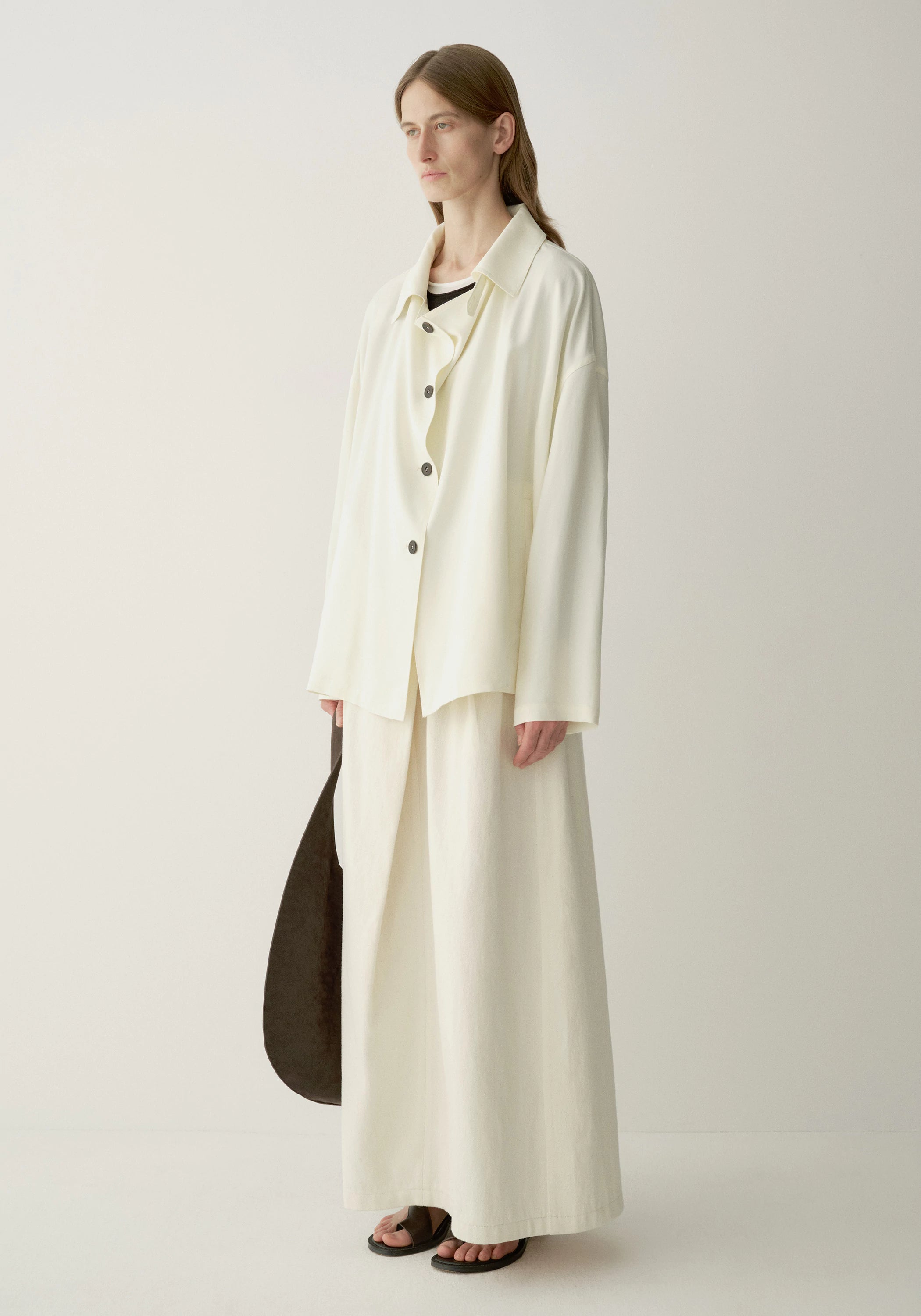 #color_off white