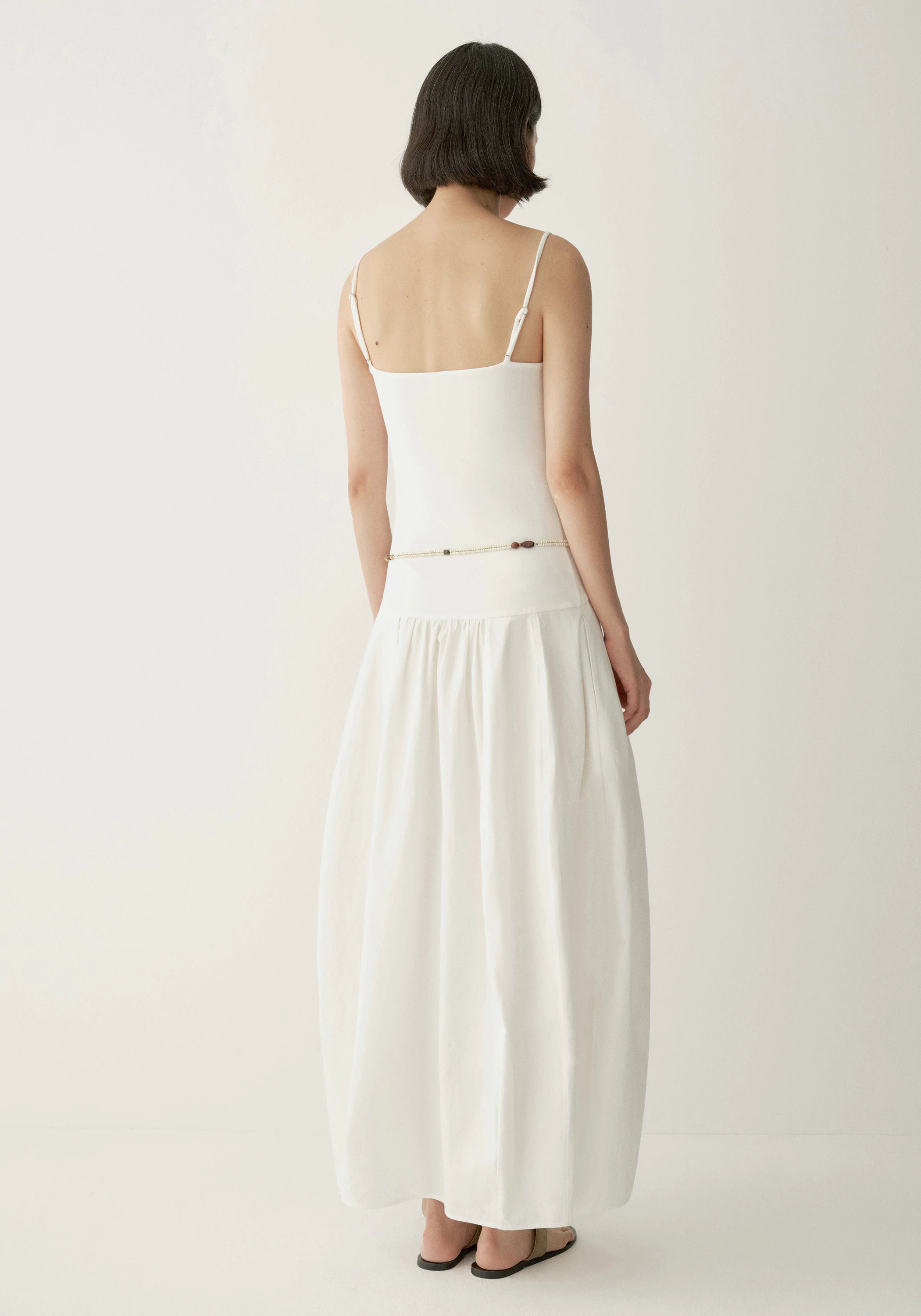 #color_off white