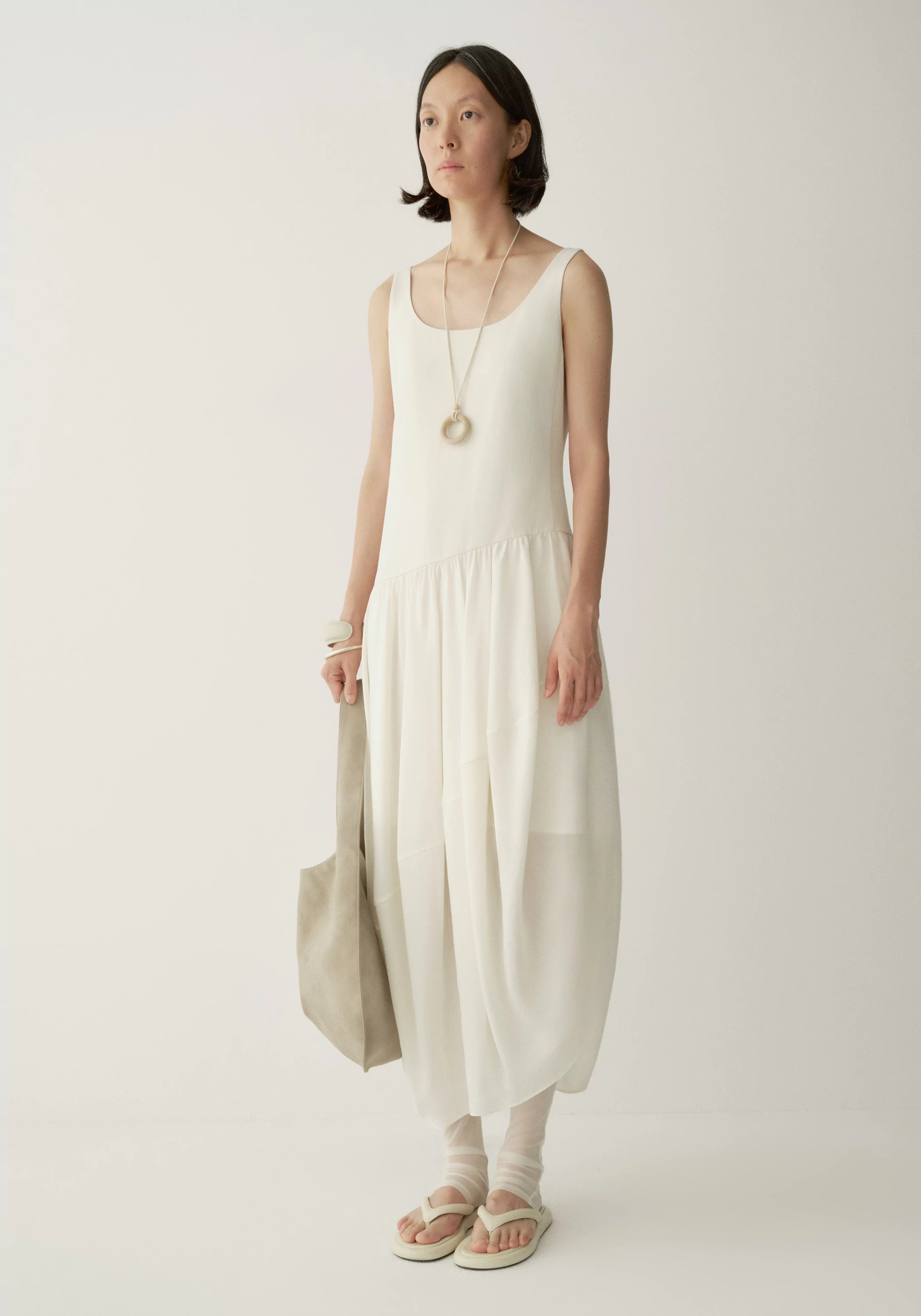 #color_cream white