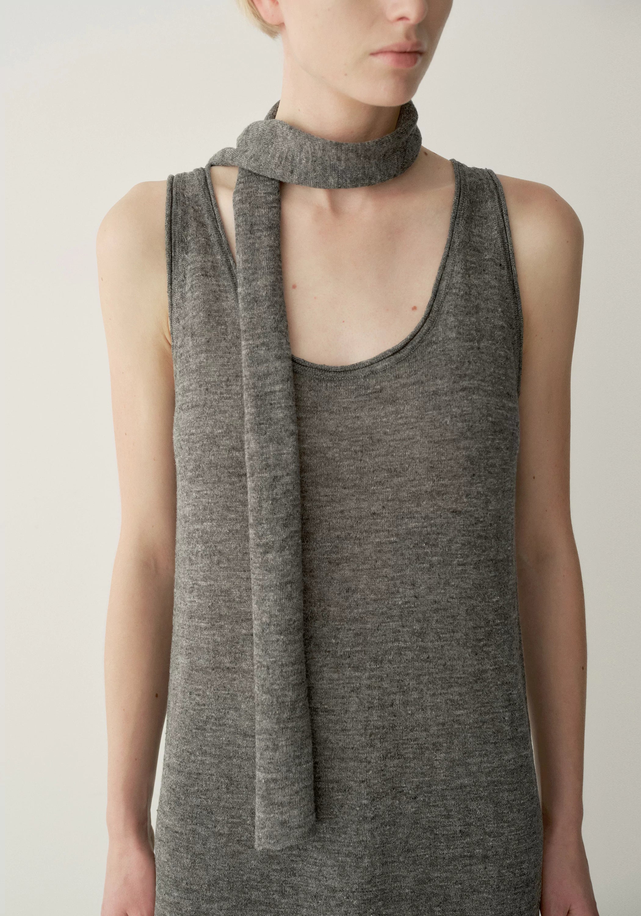 #color_dark gray