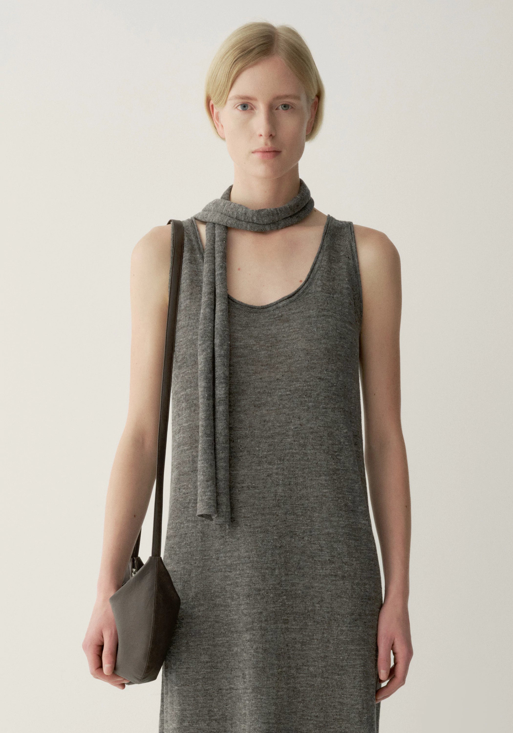 #color_dark gray