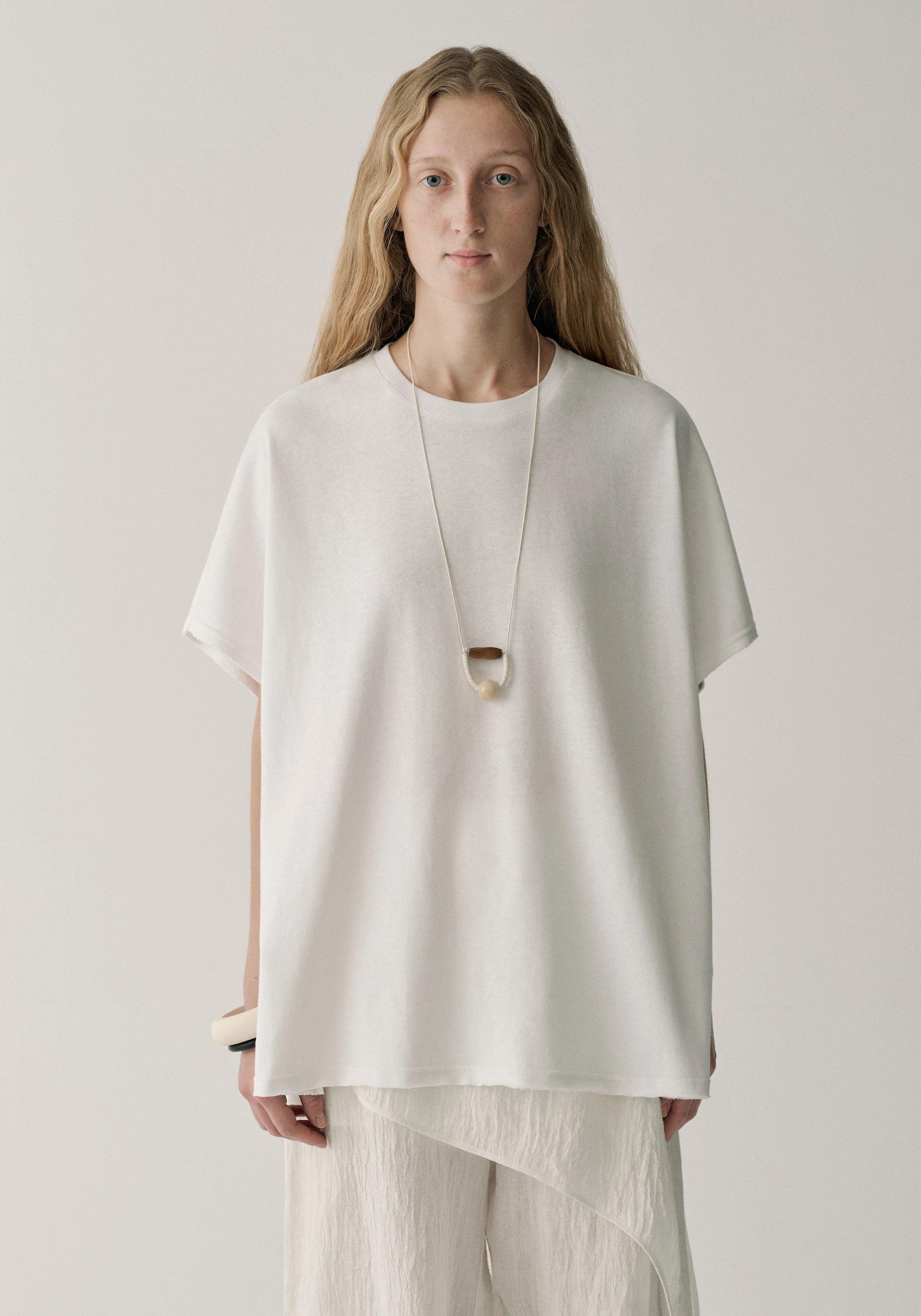 #color_off white