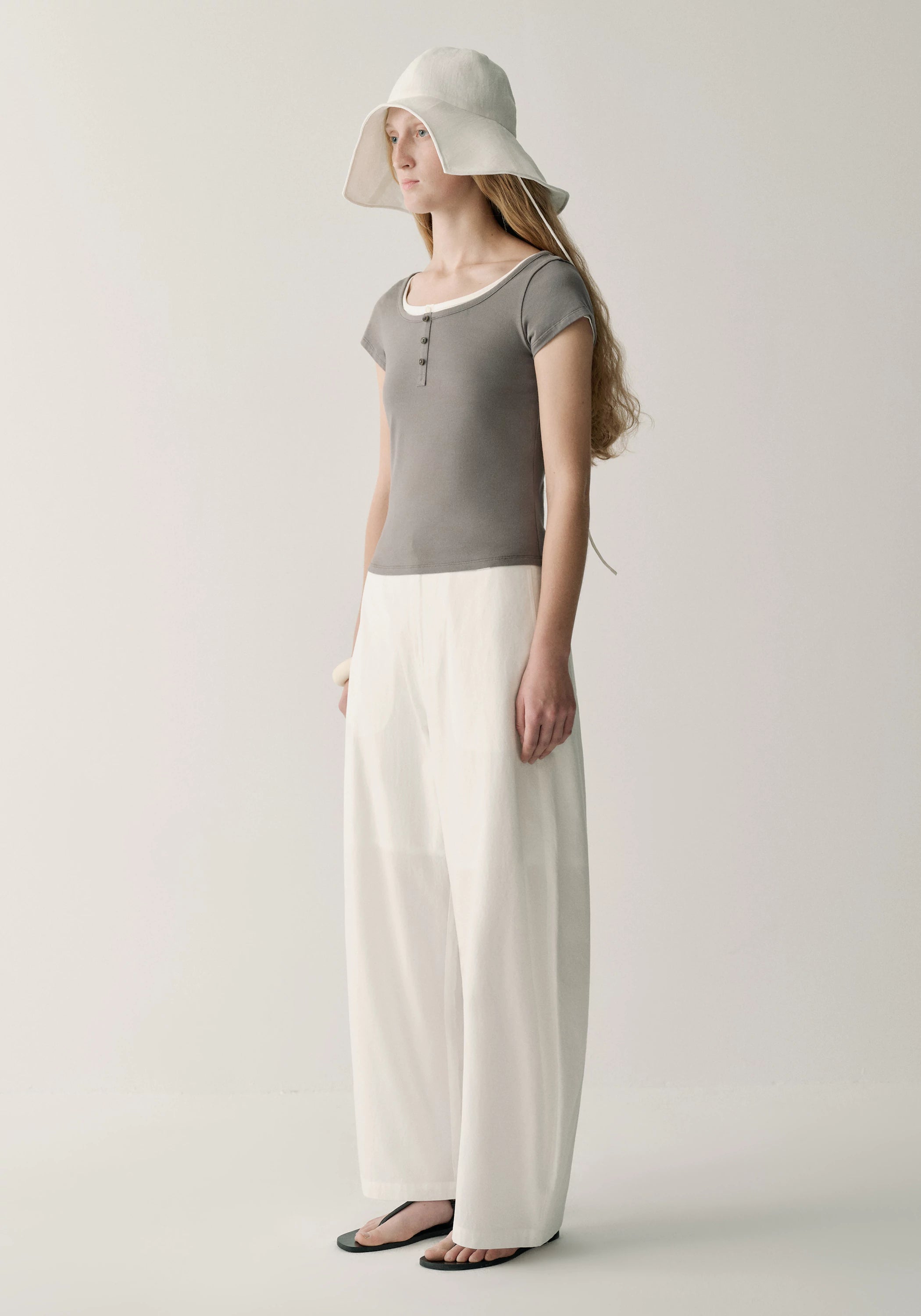 #color_mid gray