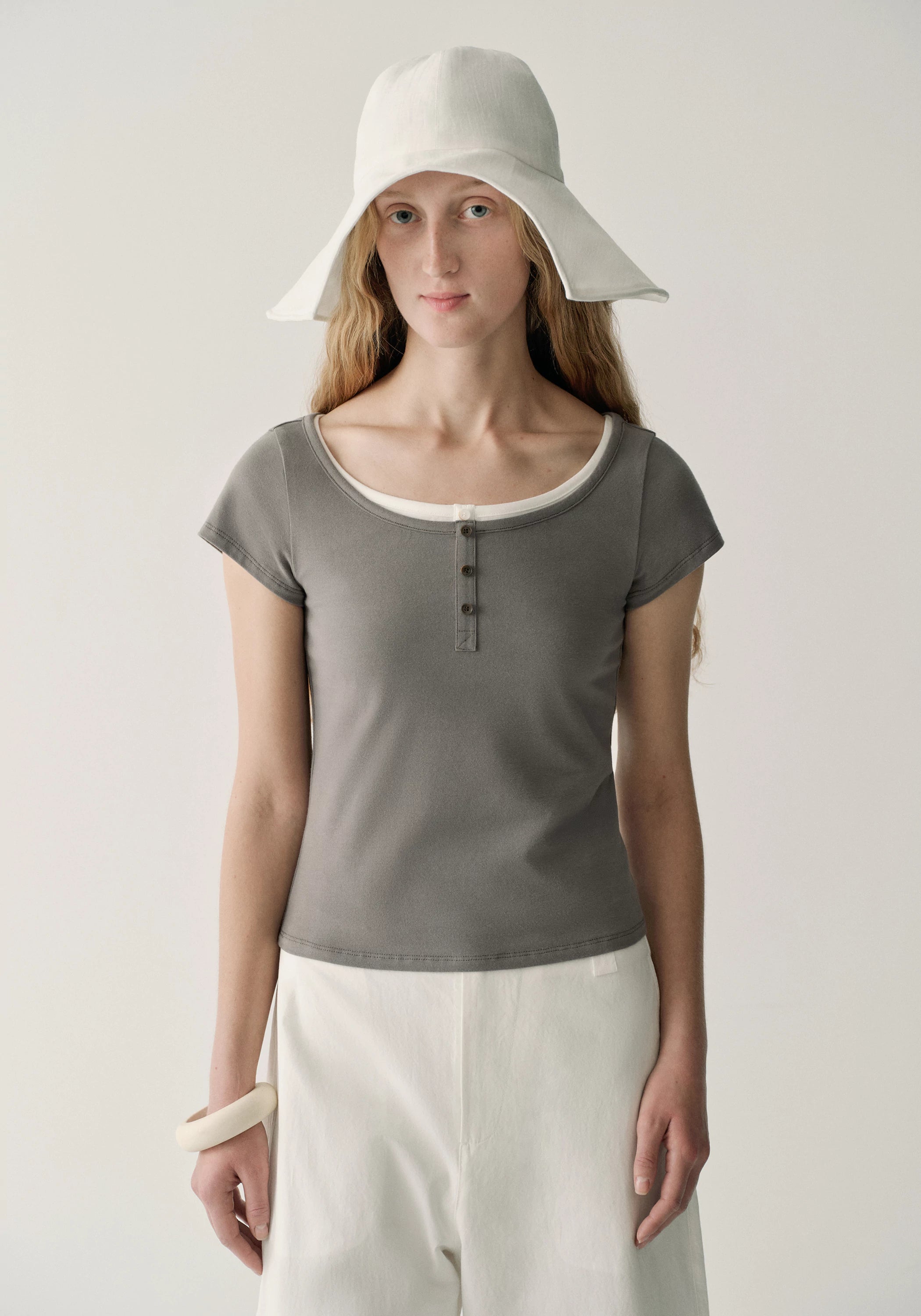 #color_mid gray
