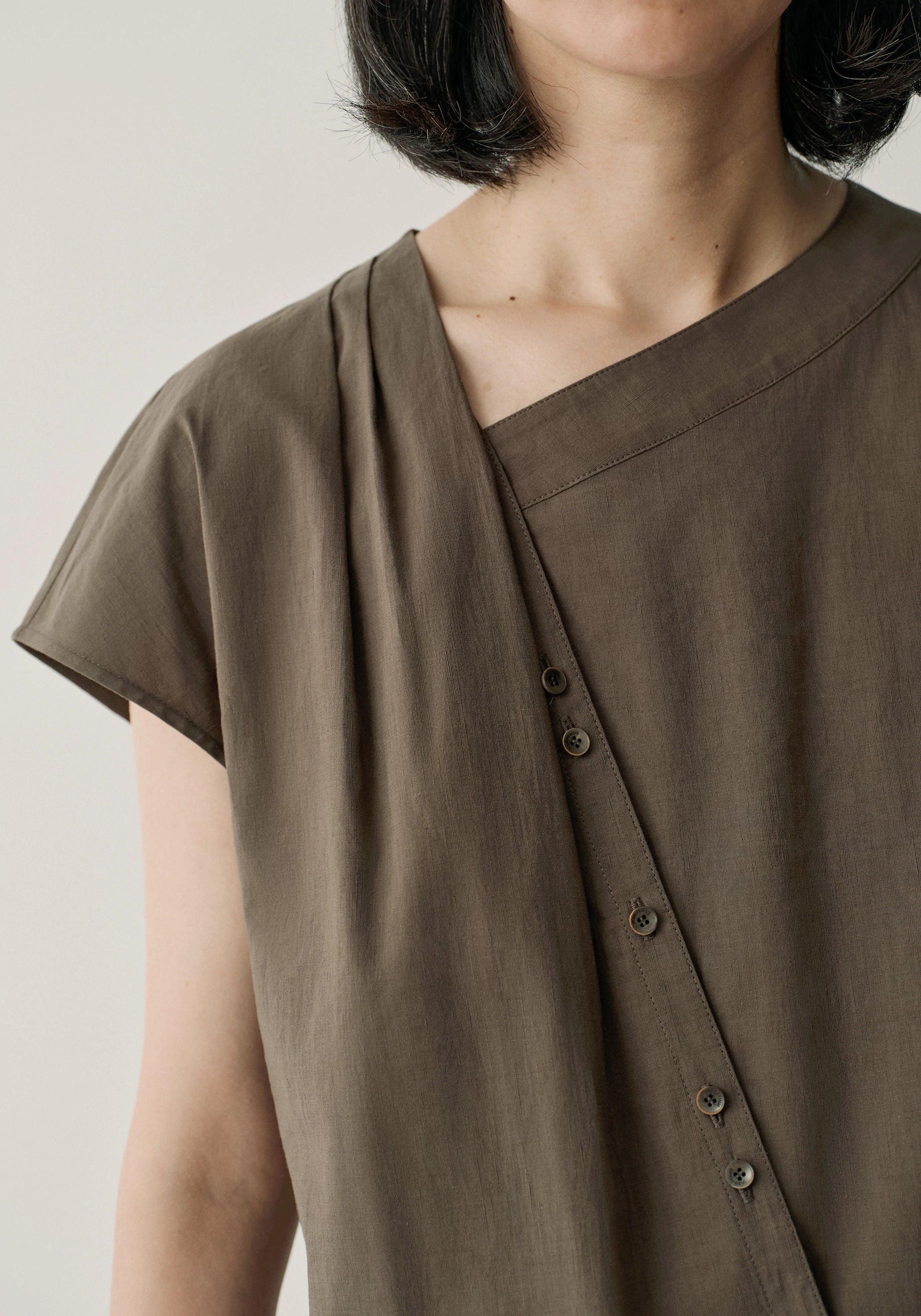 #color_olive brown