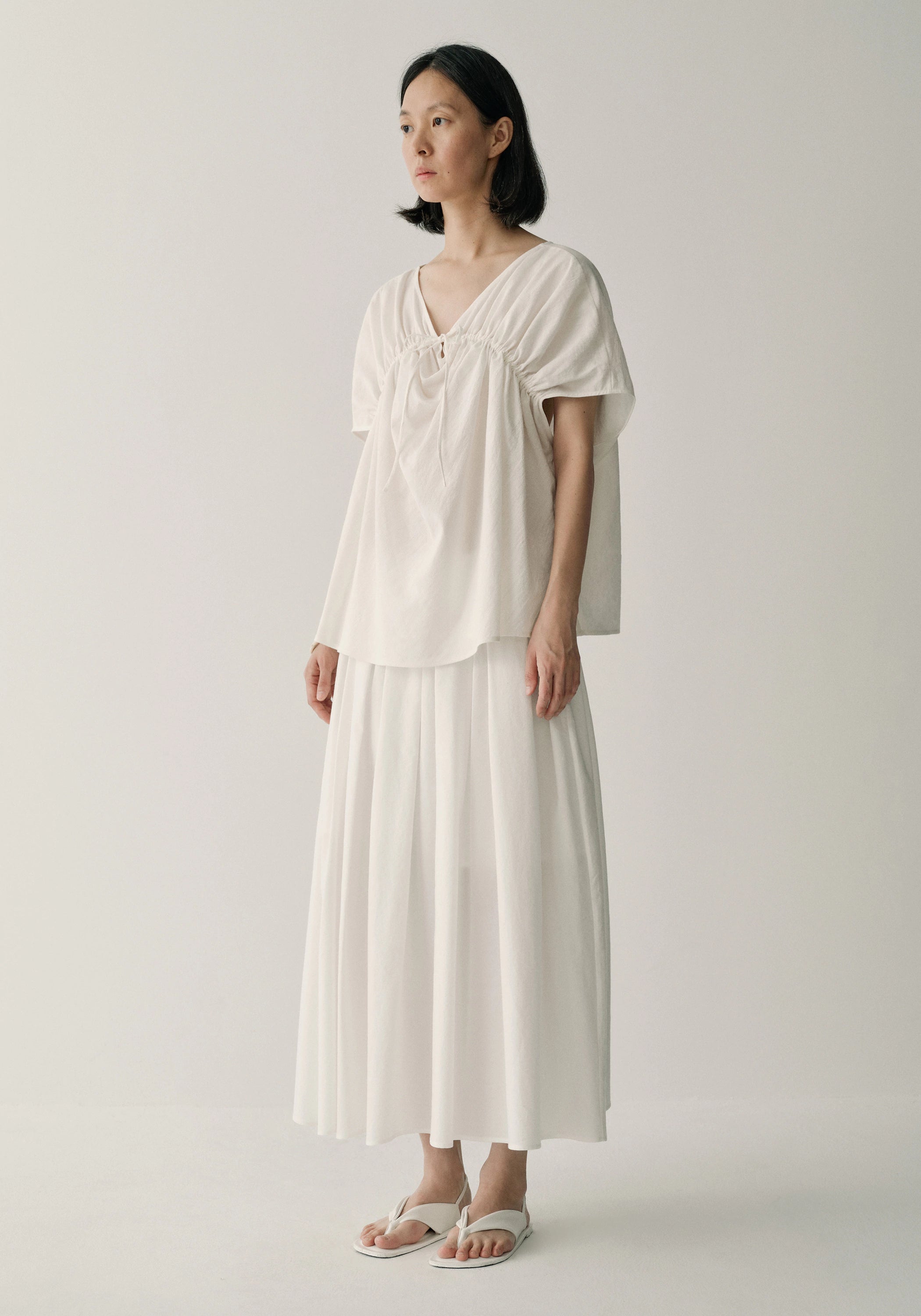 #color_off white