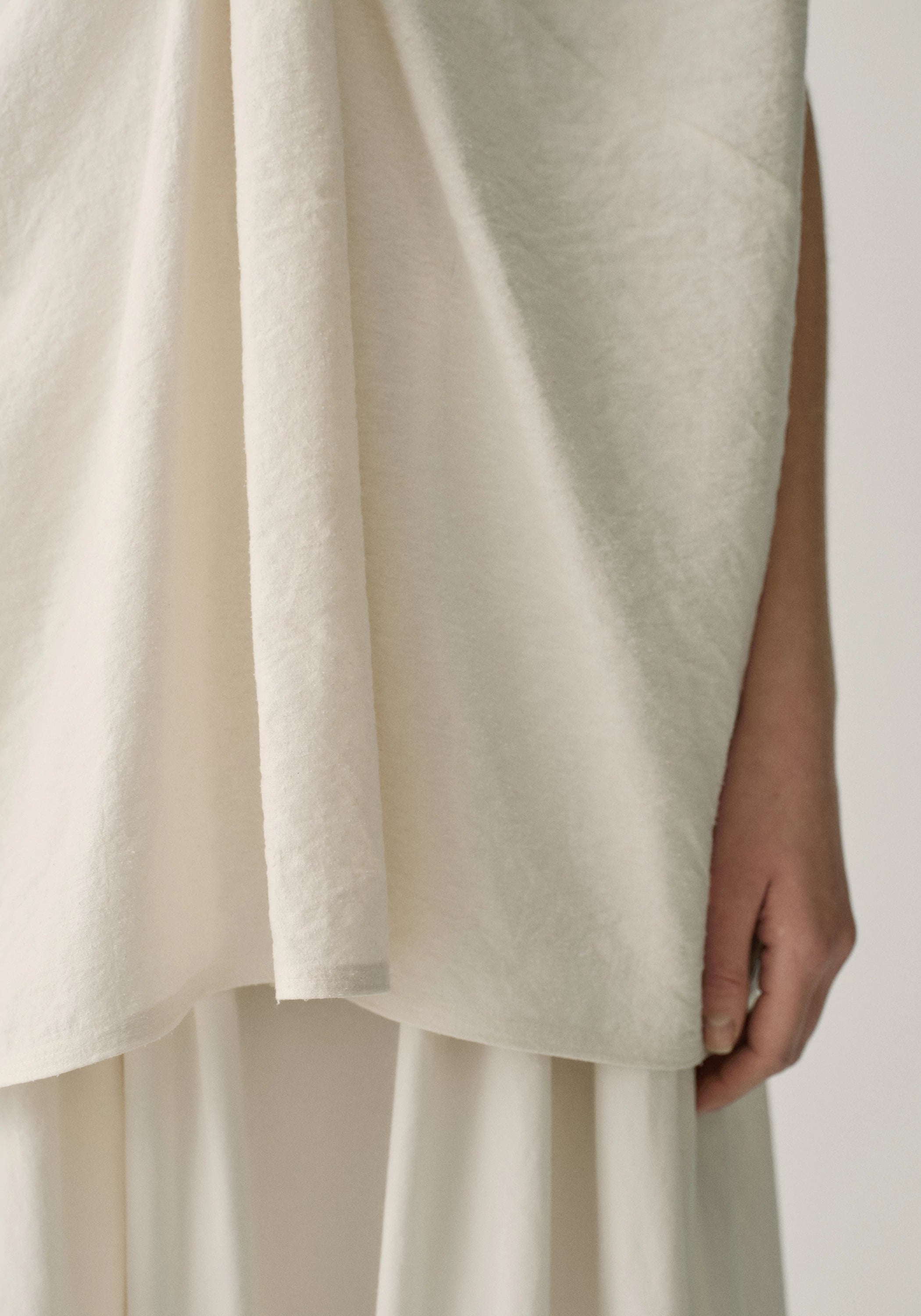#color_off white