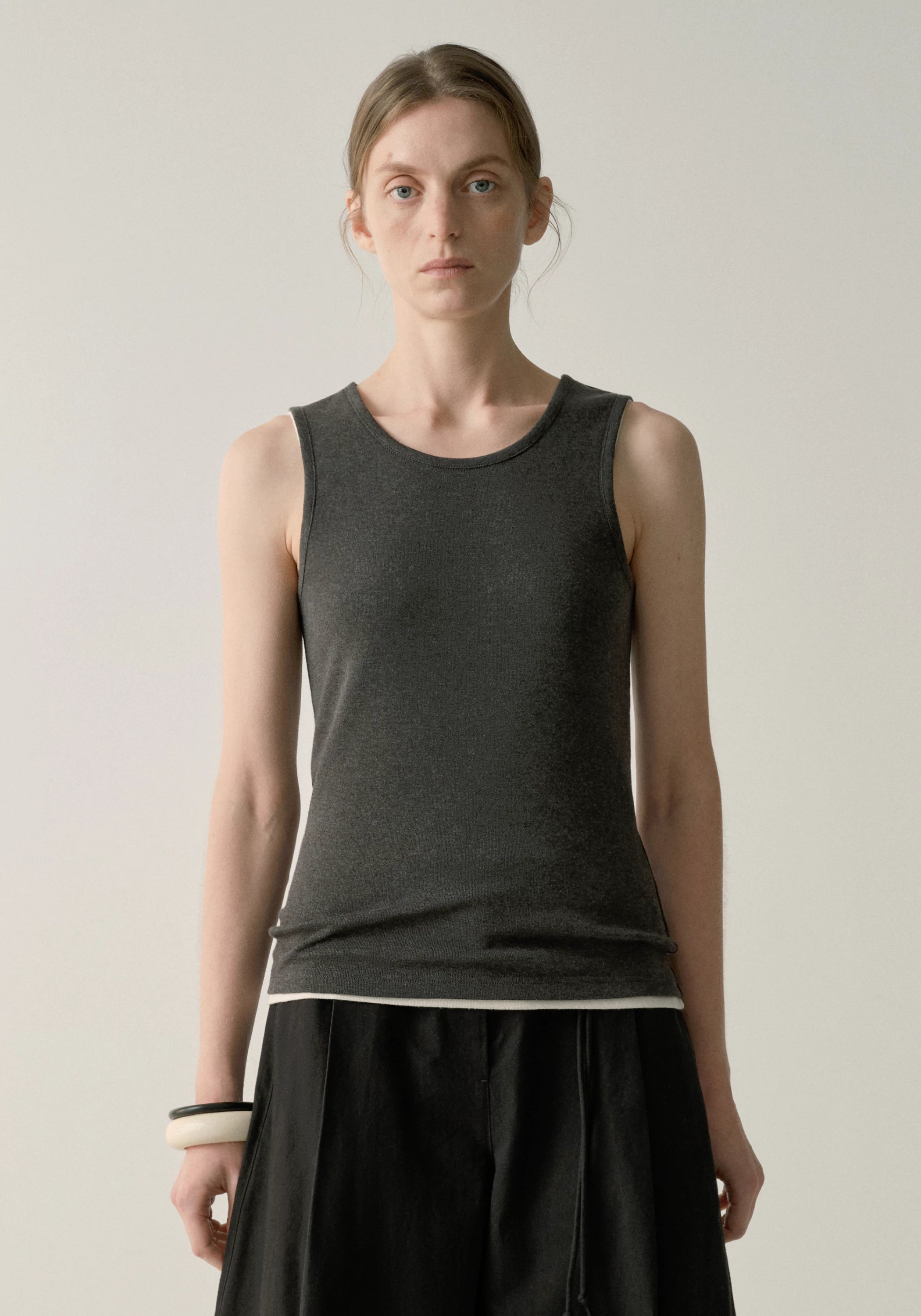 #color_dark gray