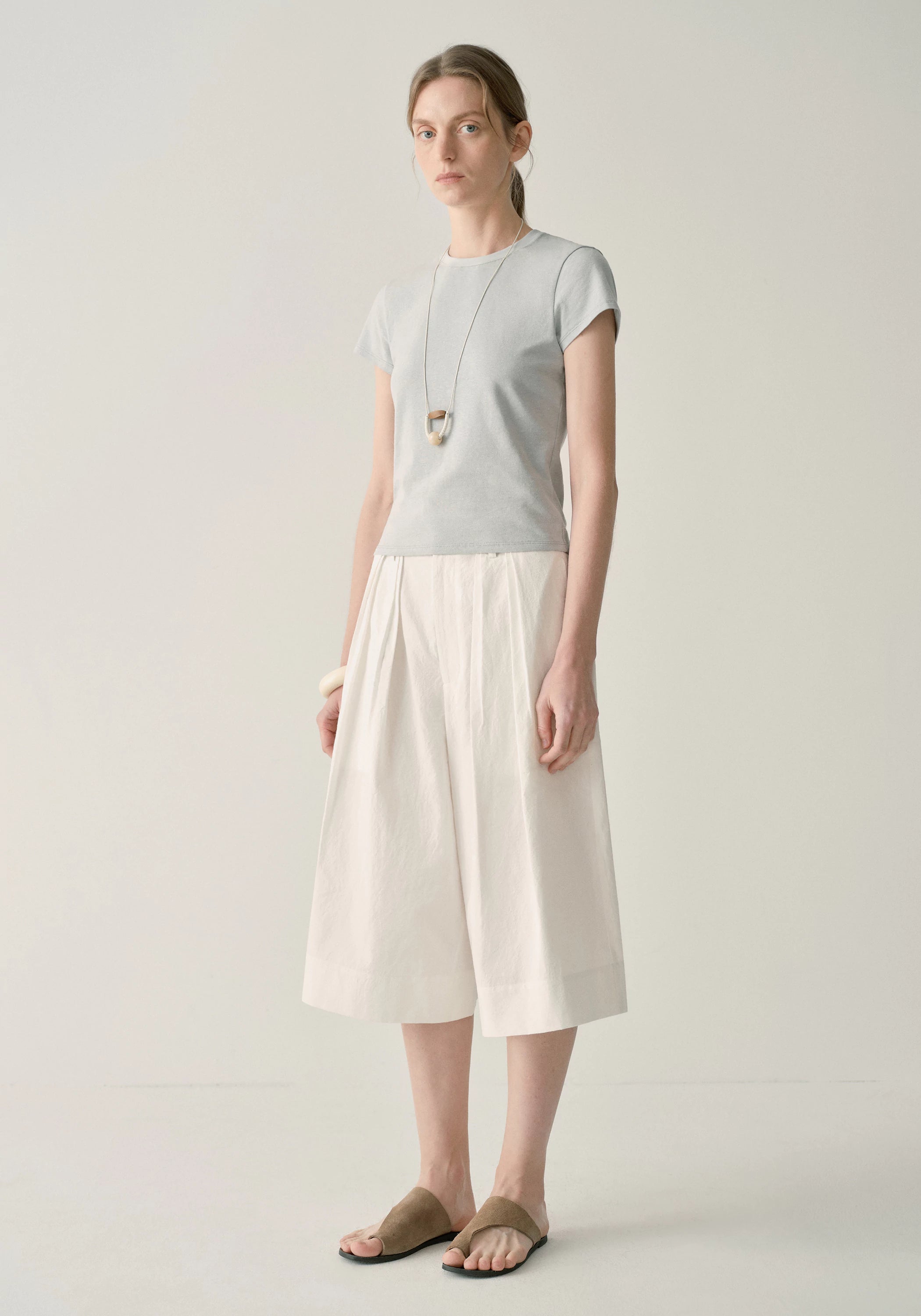 #color_off white
