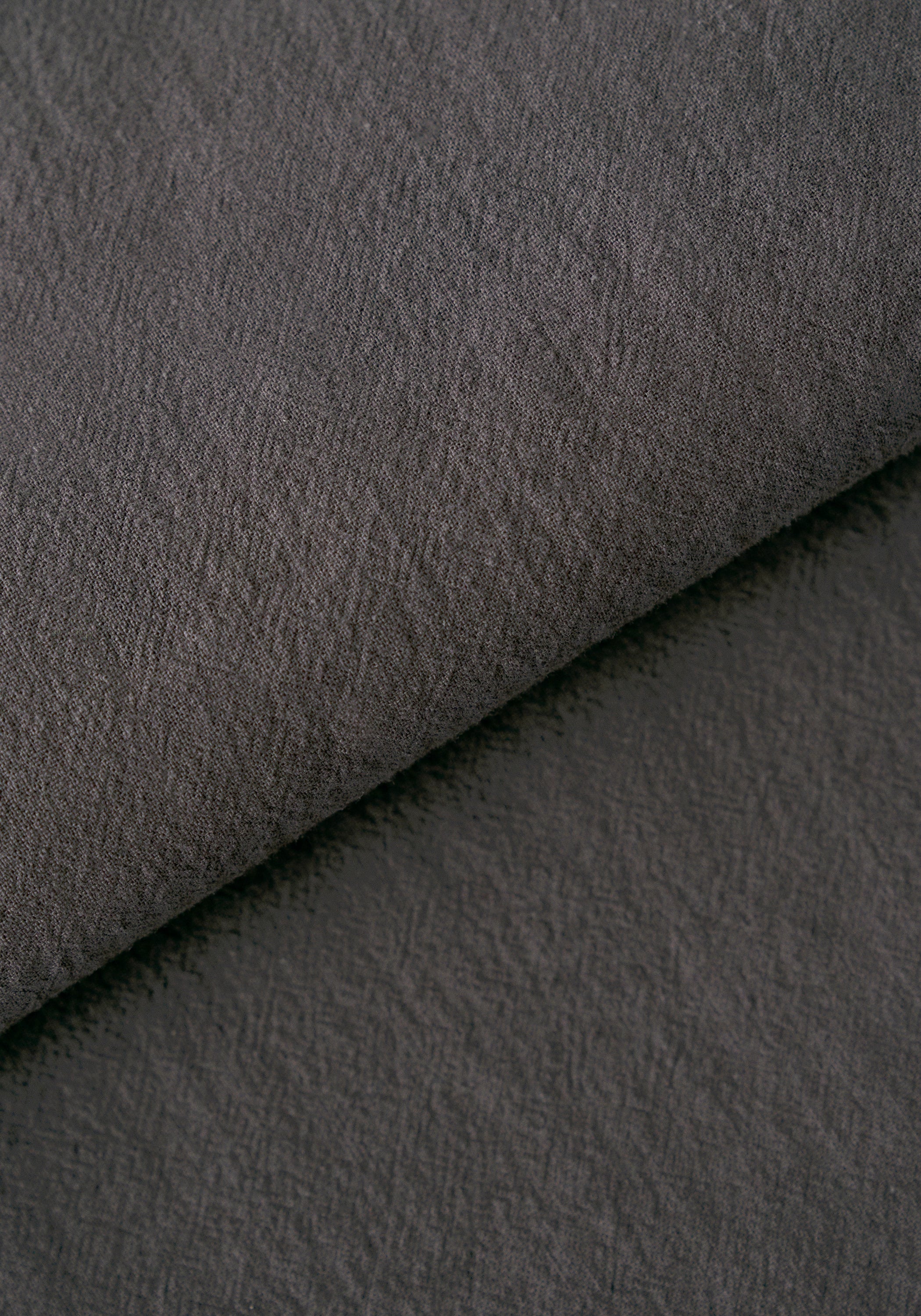 #color_plum brown