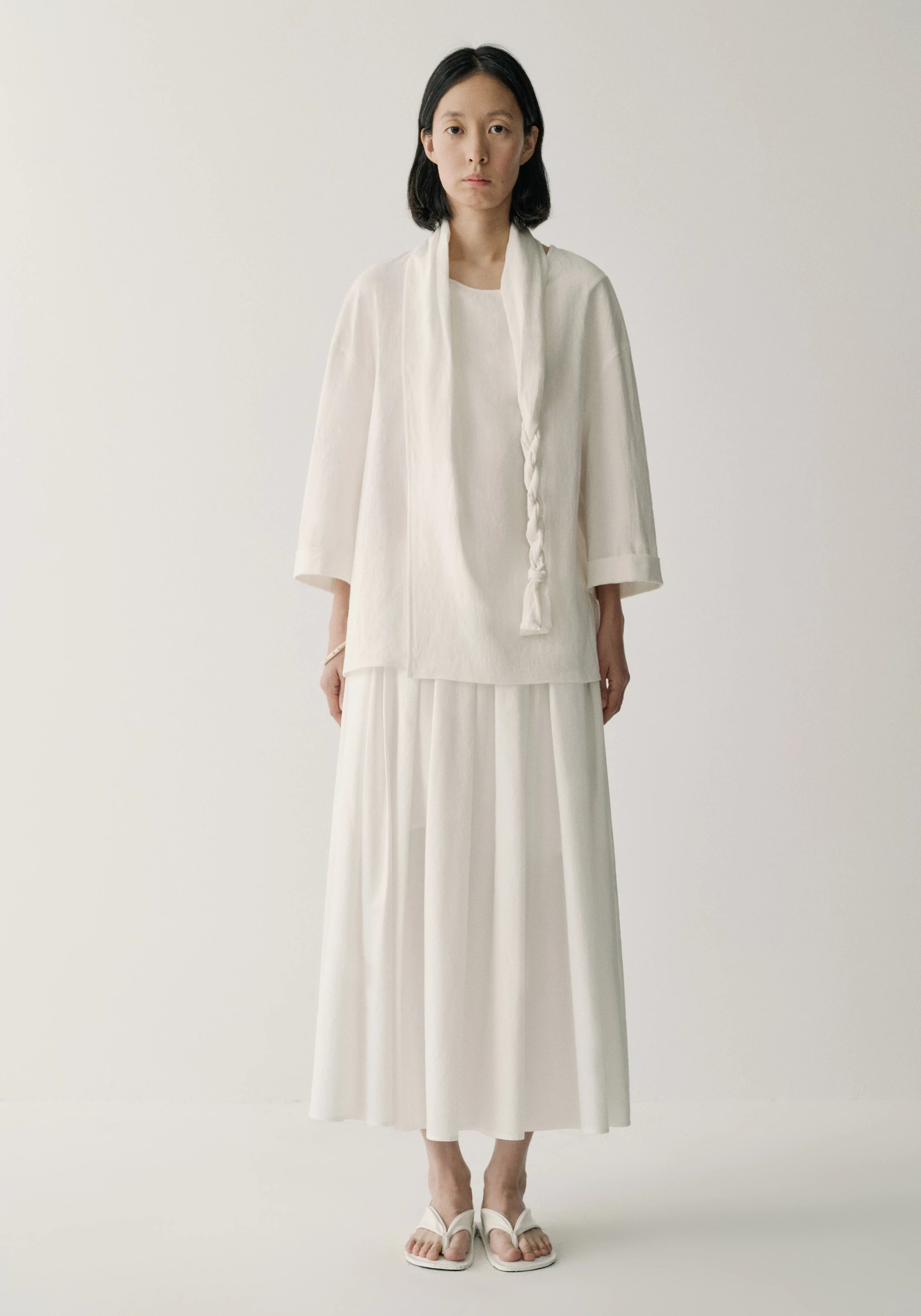 #color_off white