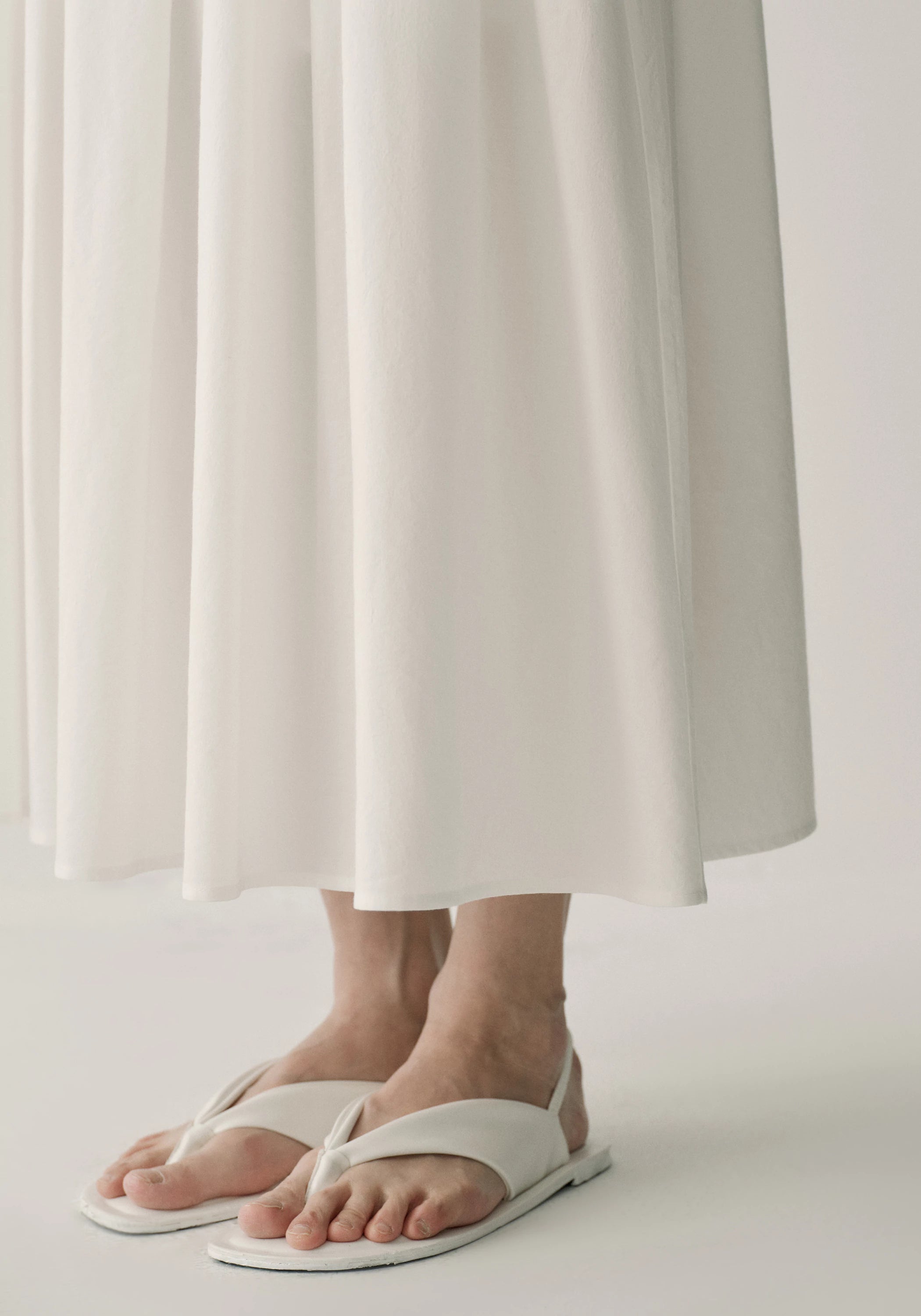 #color_off white