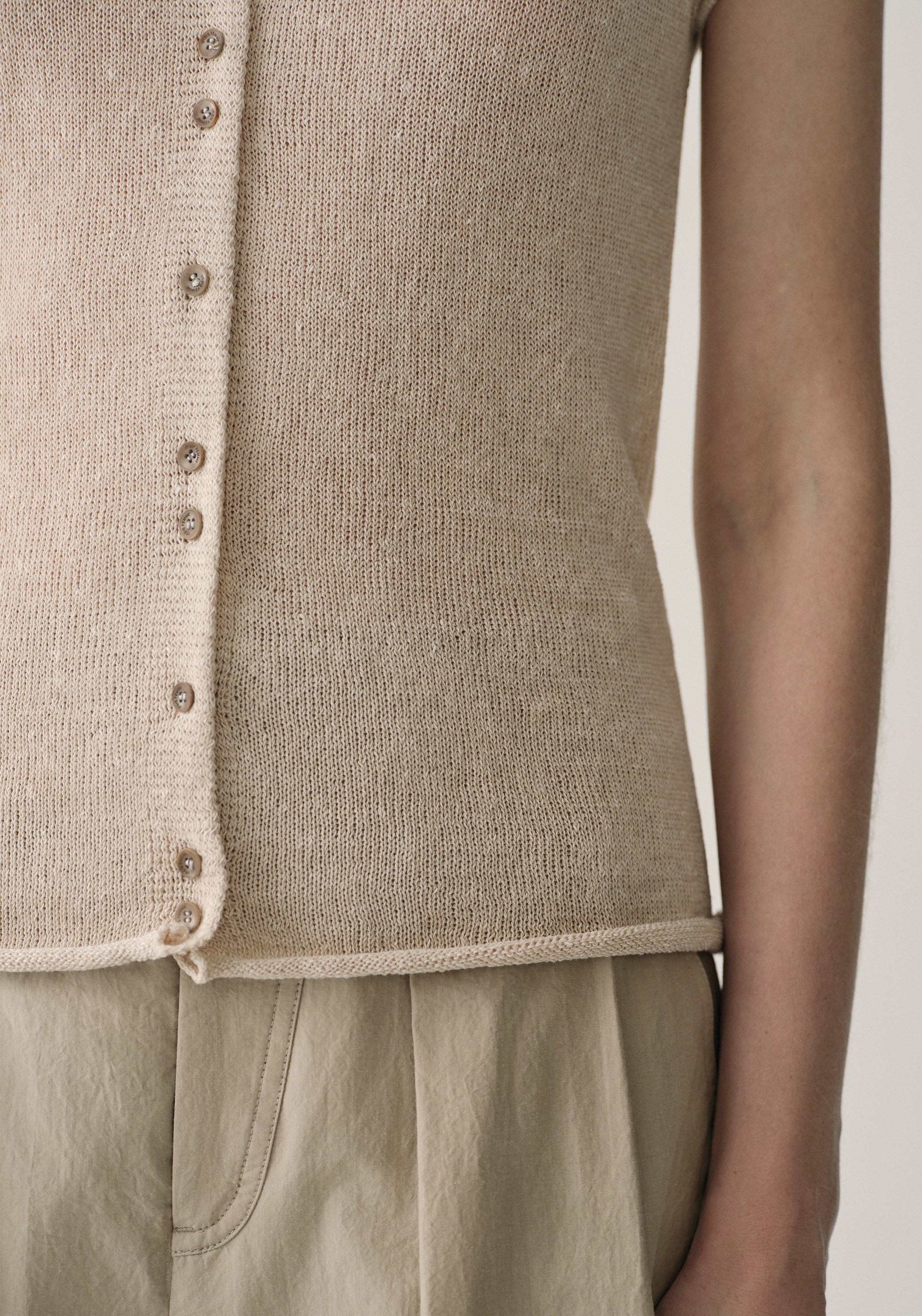 #color_light khaki