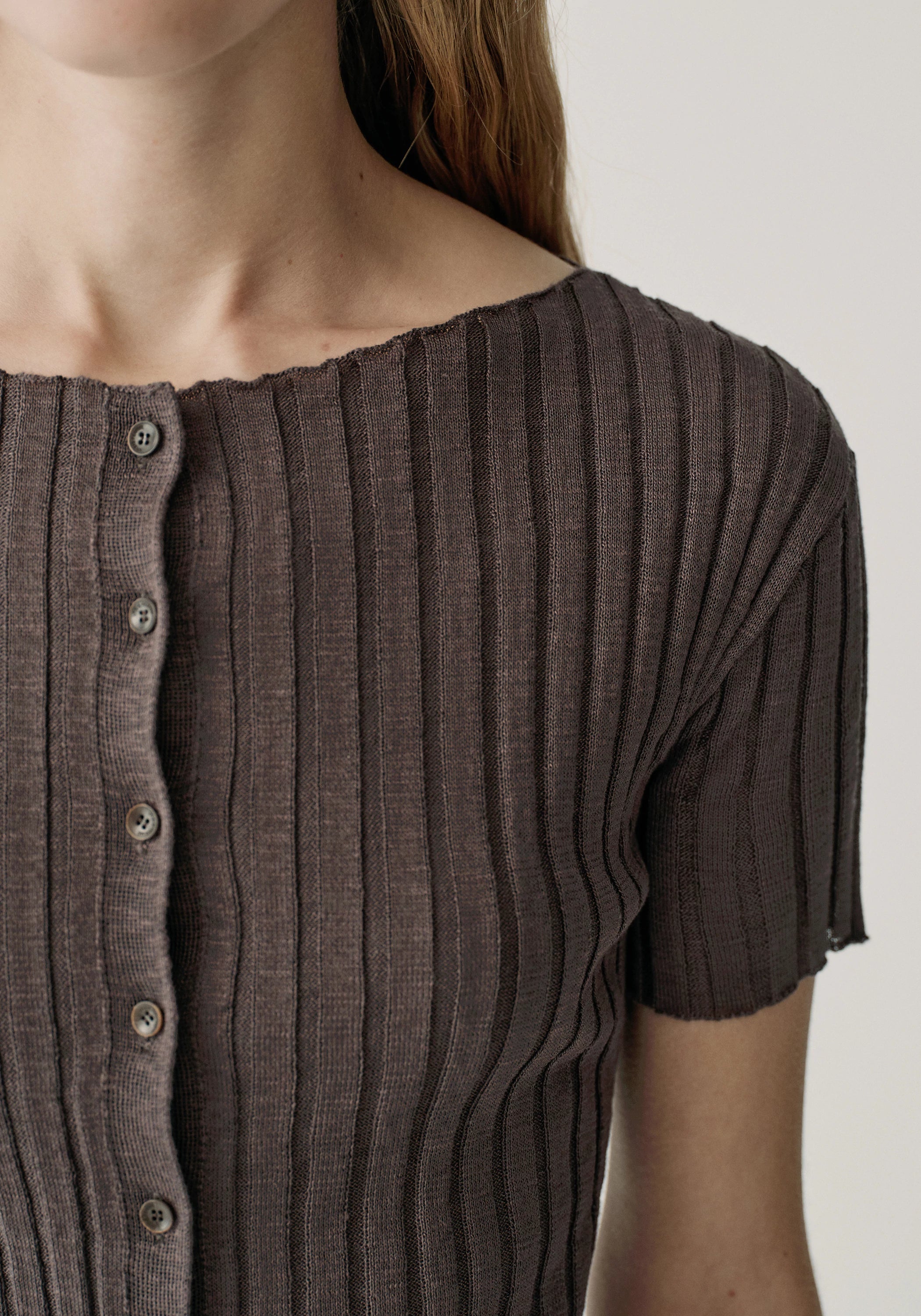 #color_mid gray