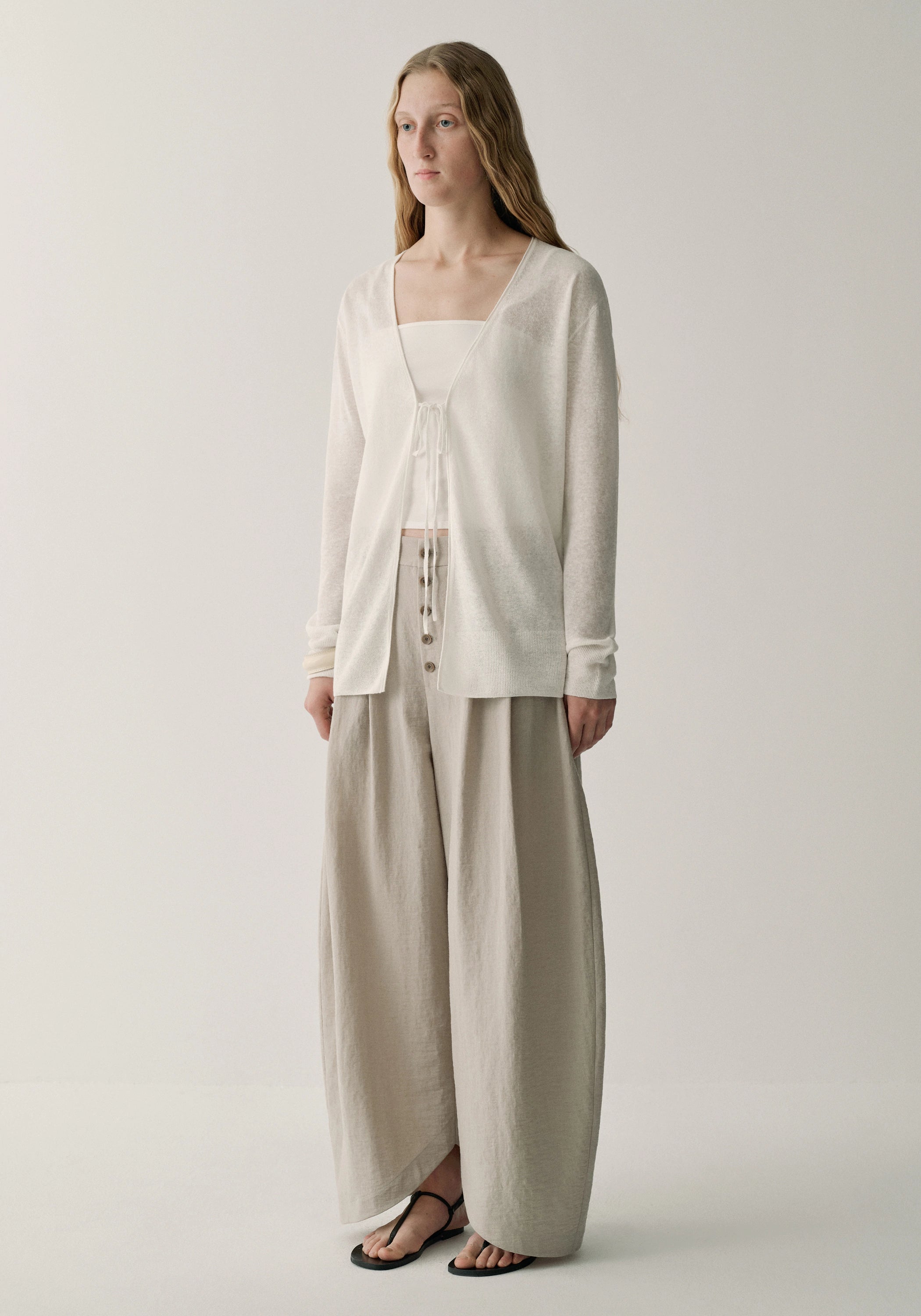 #color_off white