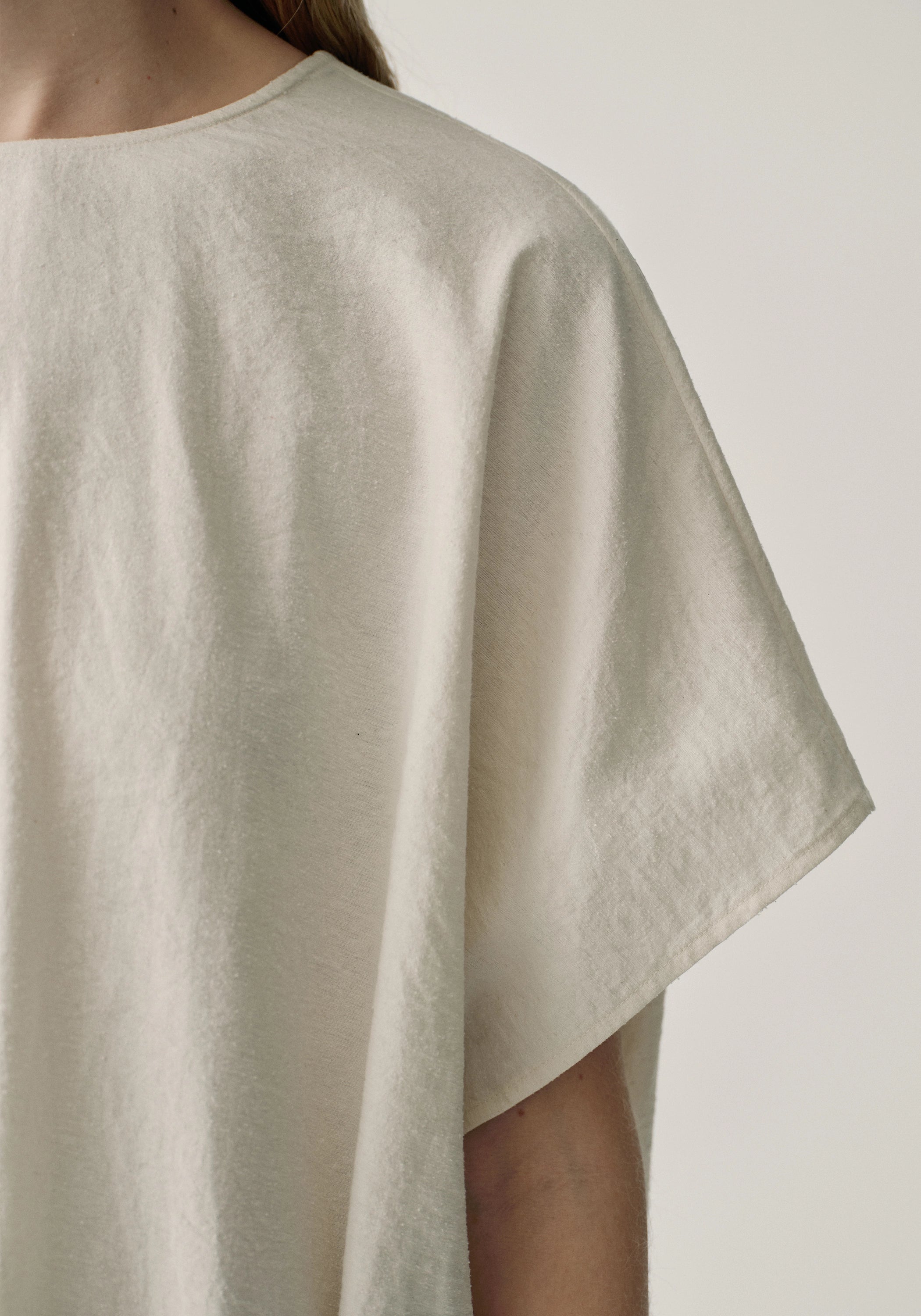#color_off white