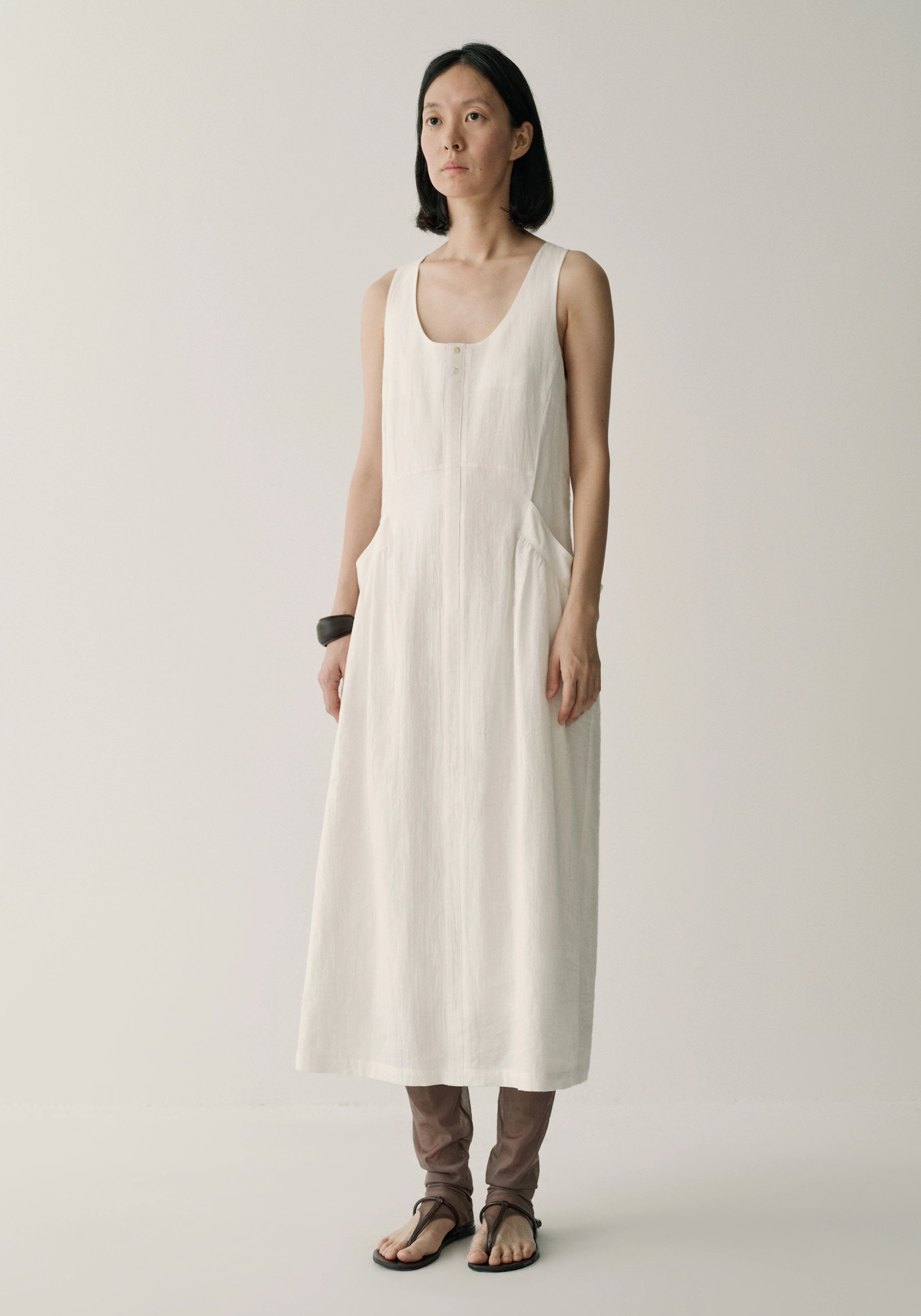 #color_off white