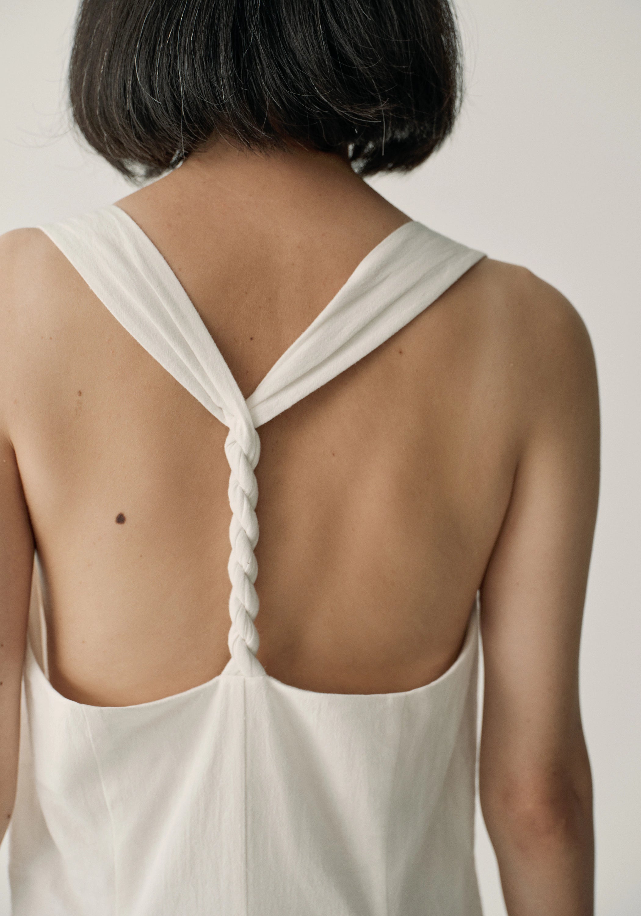 #color_off white