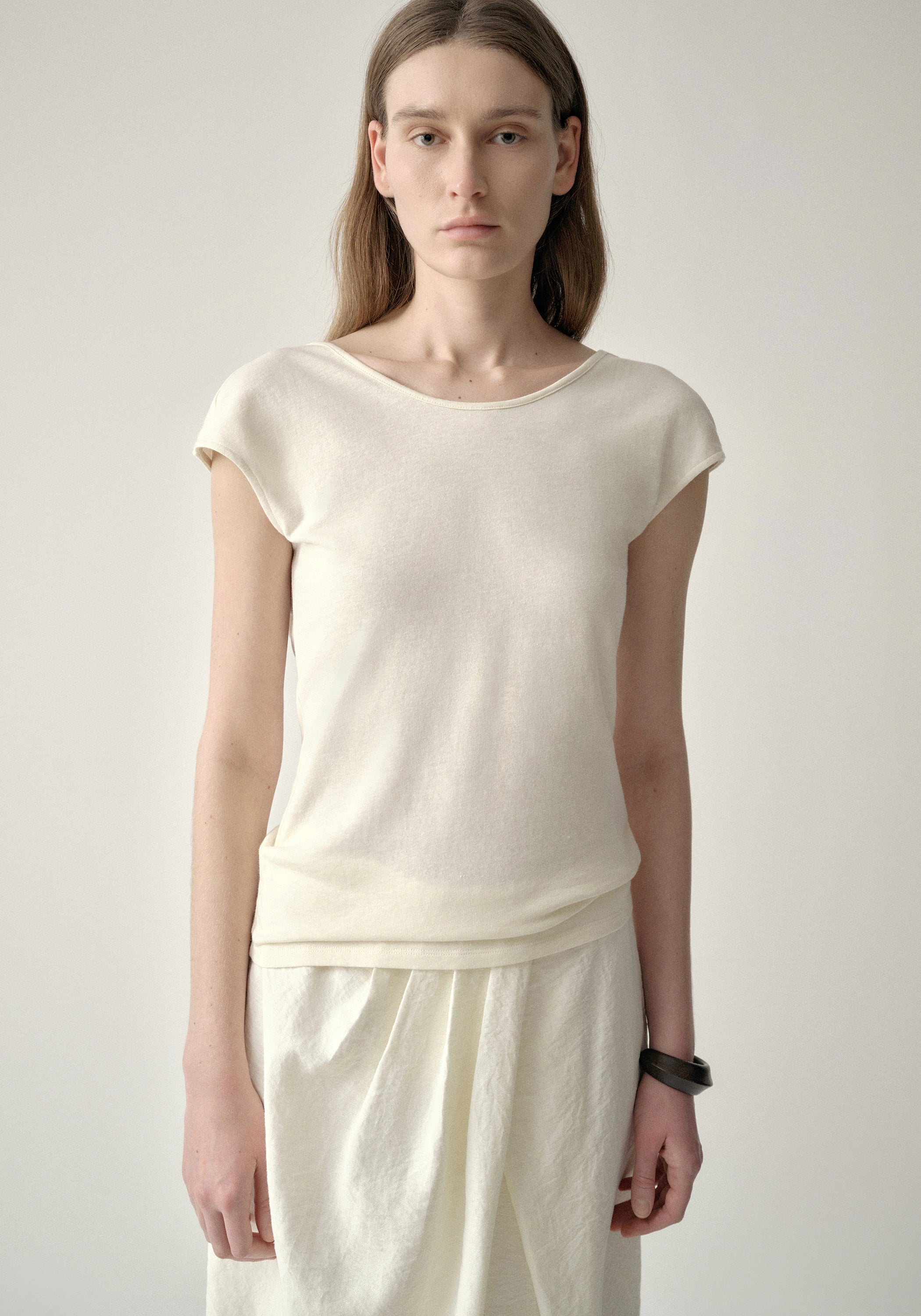 #color_cream white