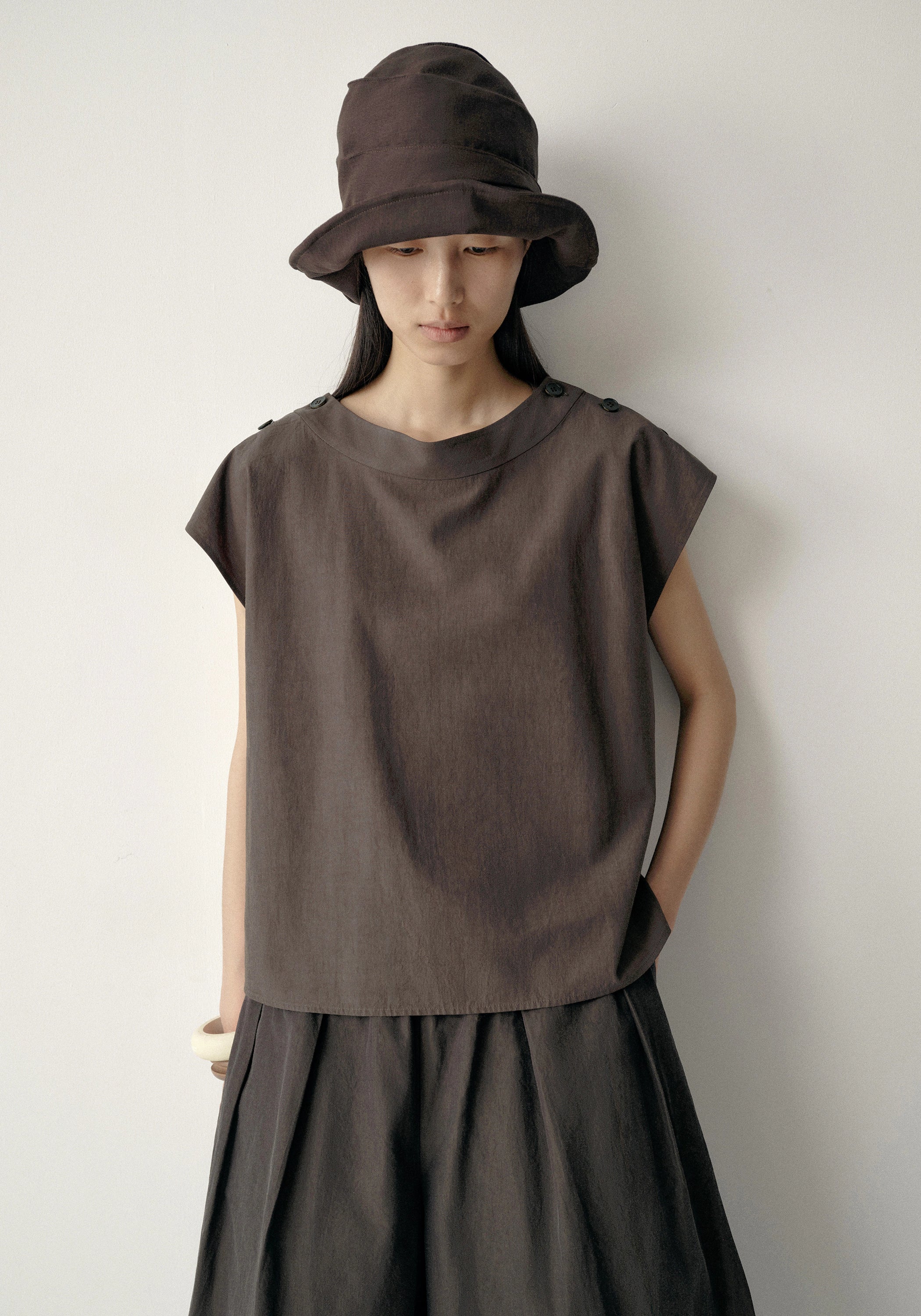 #color_raw umber
