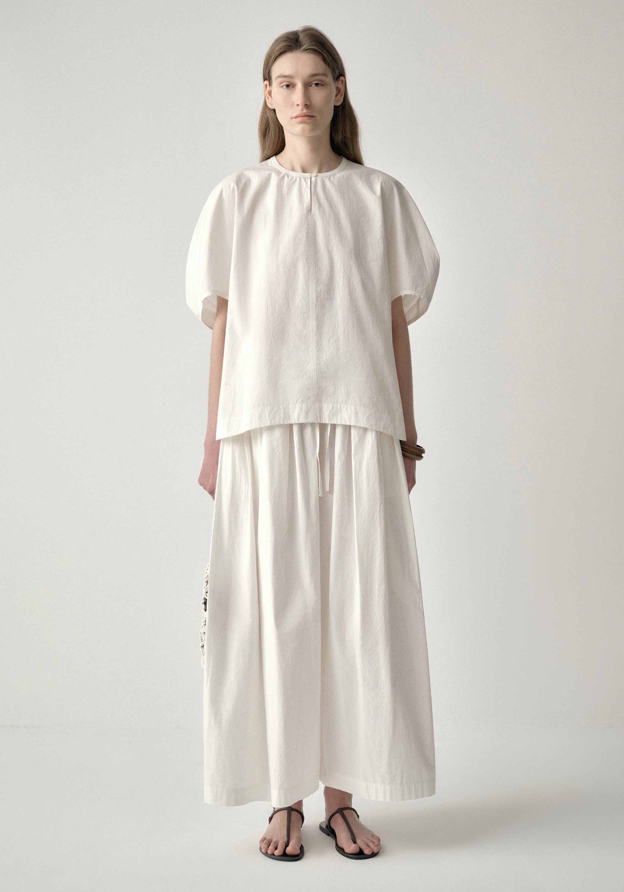 #color_off white