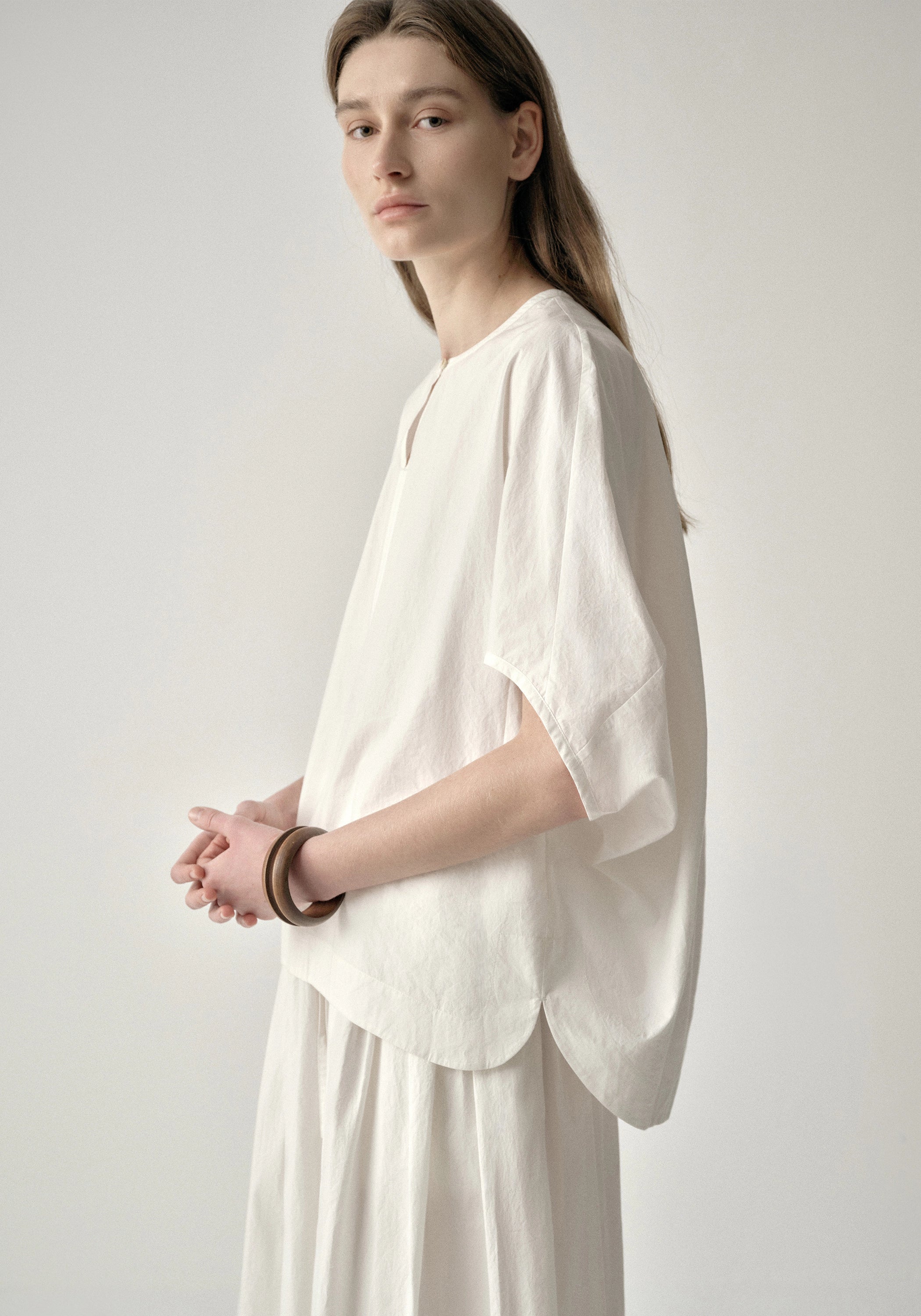 #color_off white