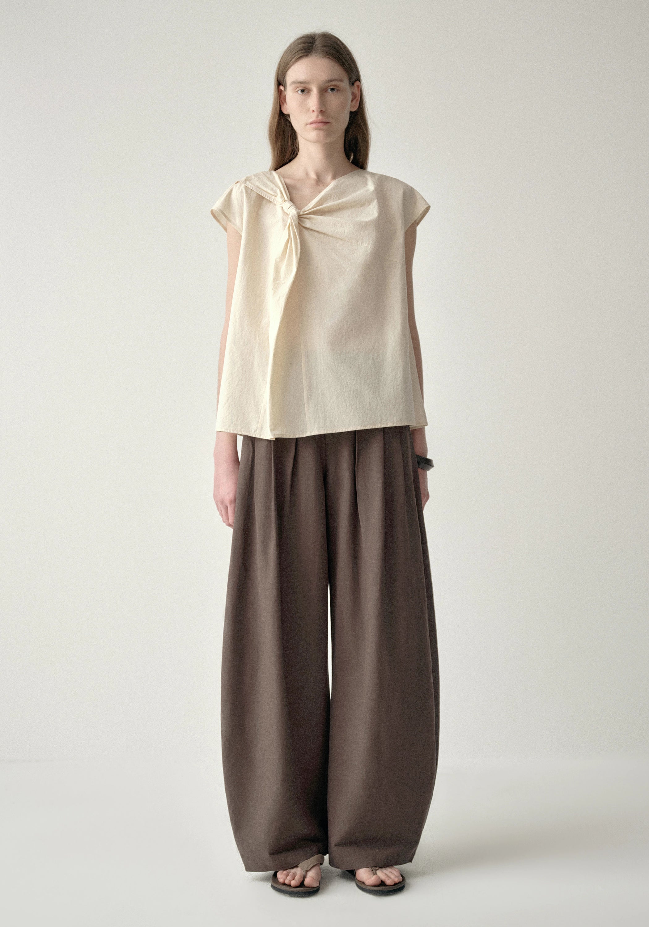 #color_ivory