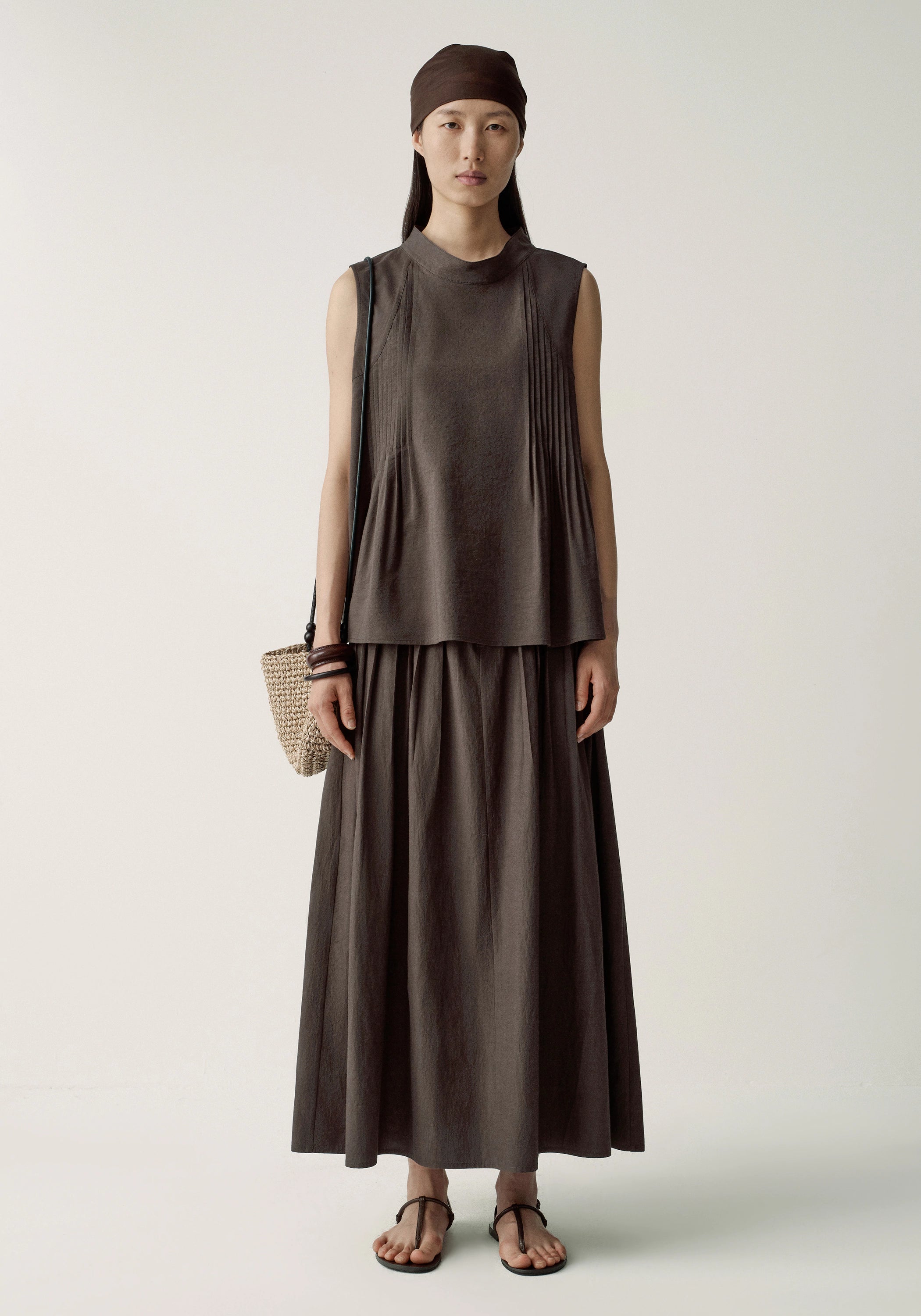 #color_raw umber