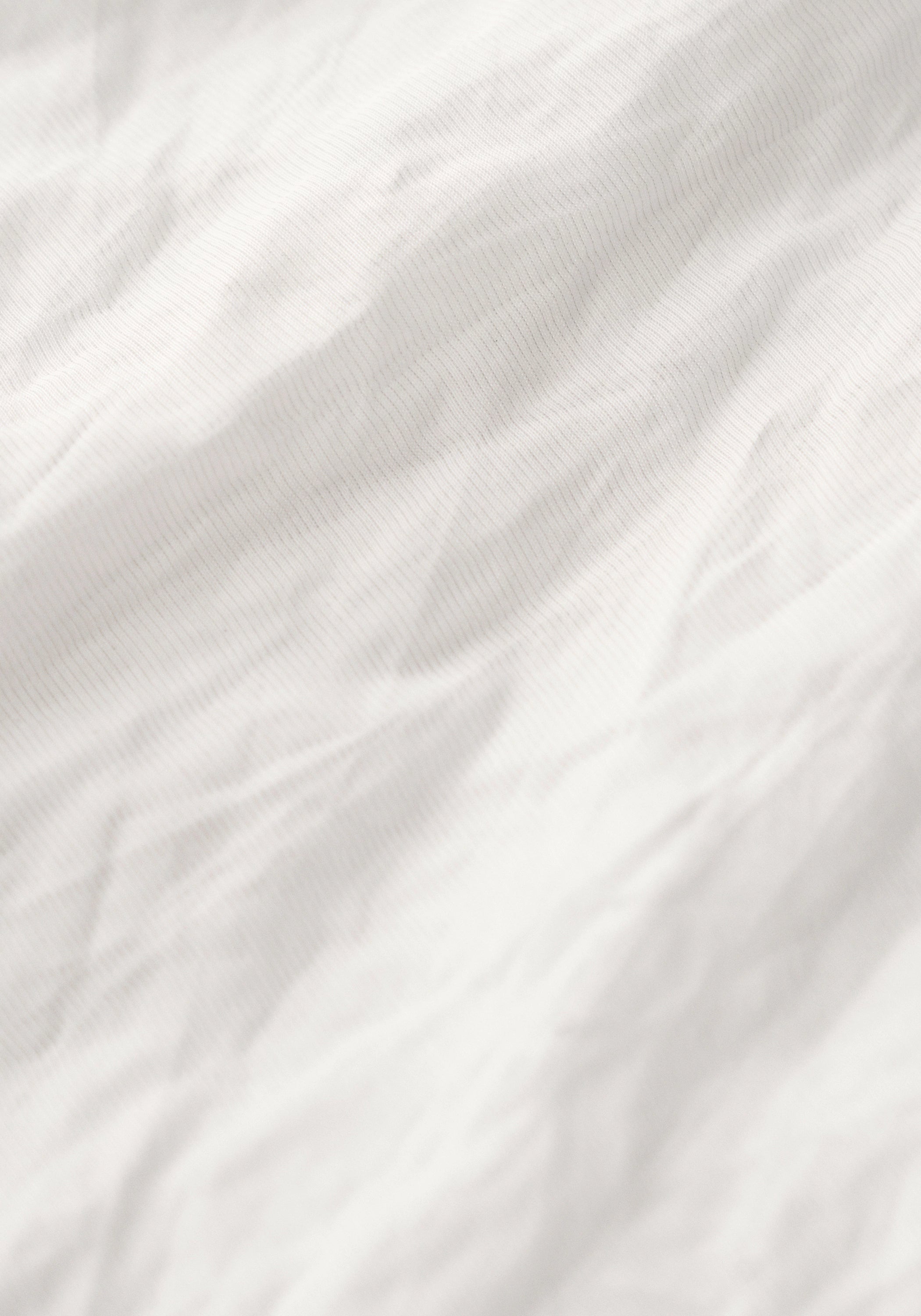 #color_off white