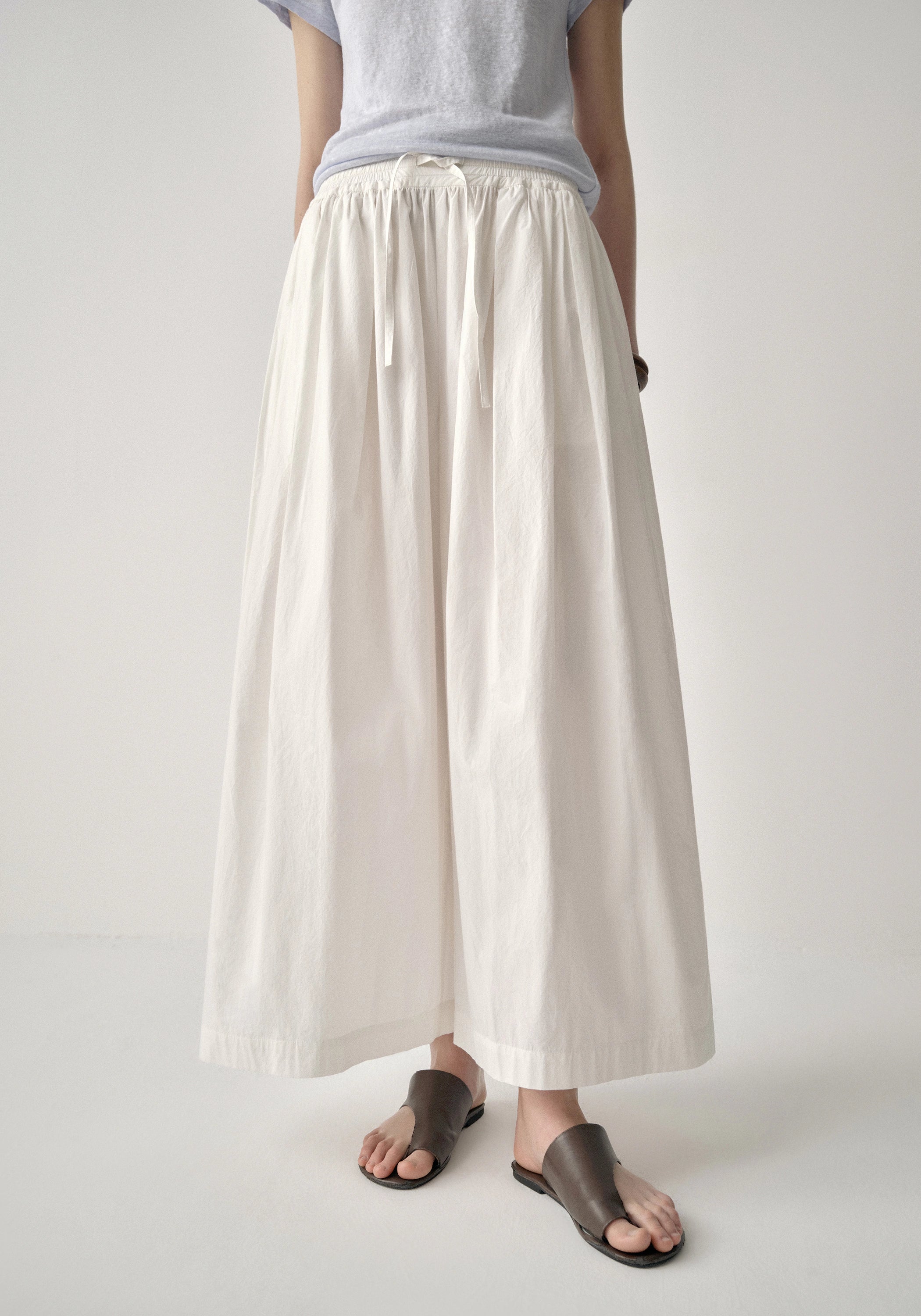 #color_off white