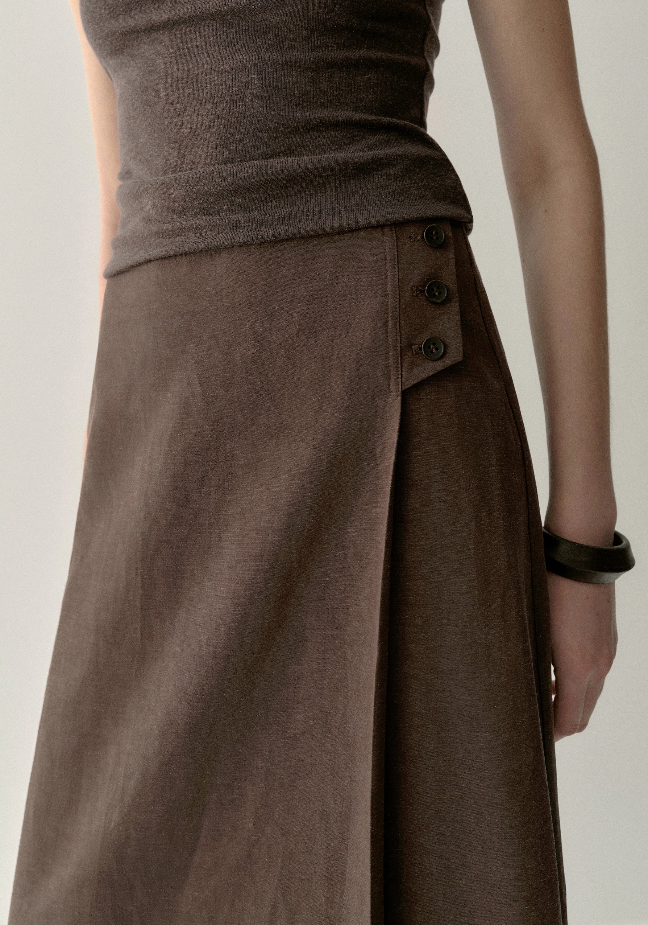 #color_raw umber