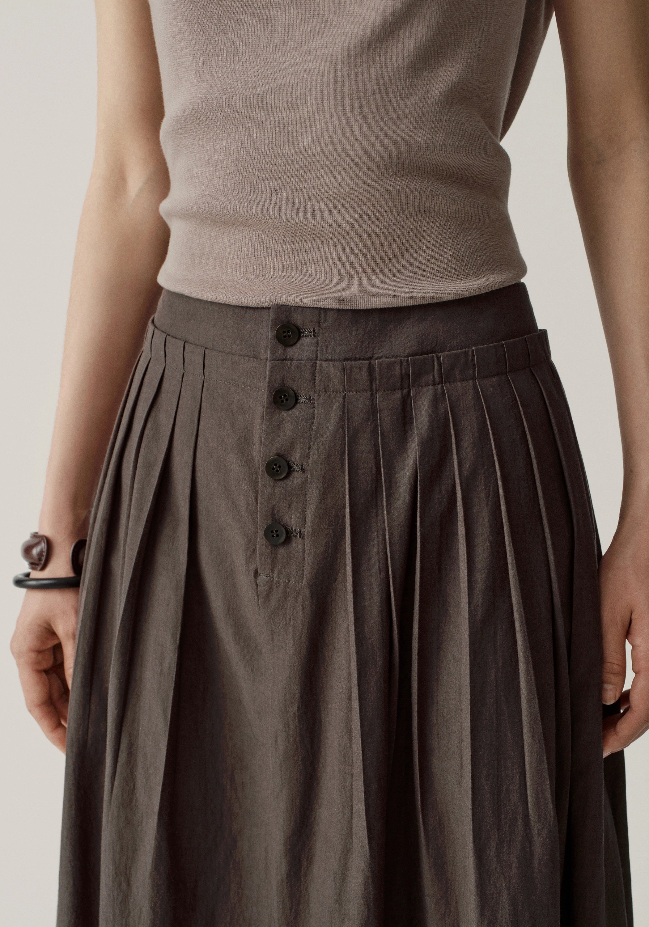#color_raw umber