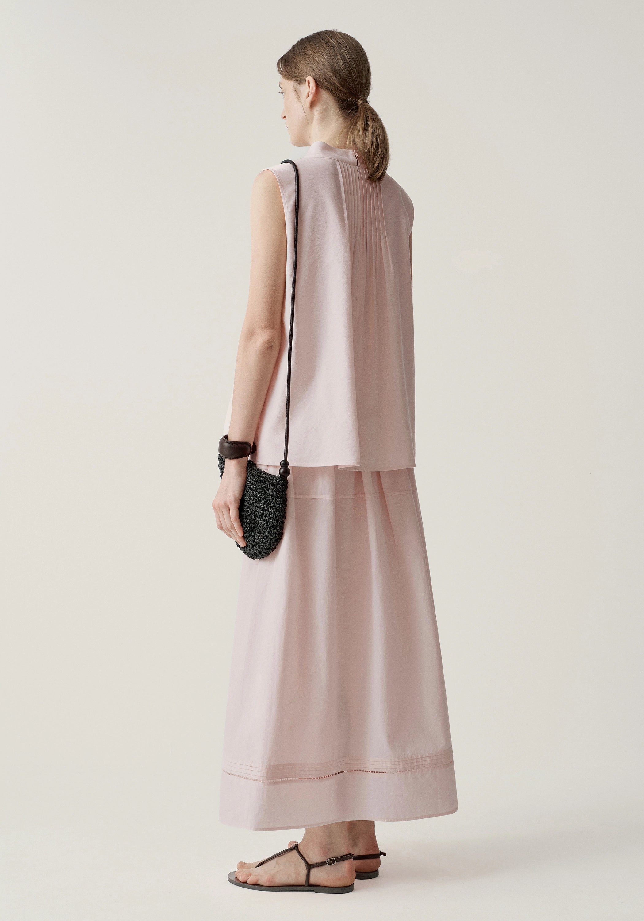 #color_light pink