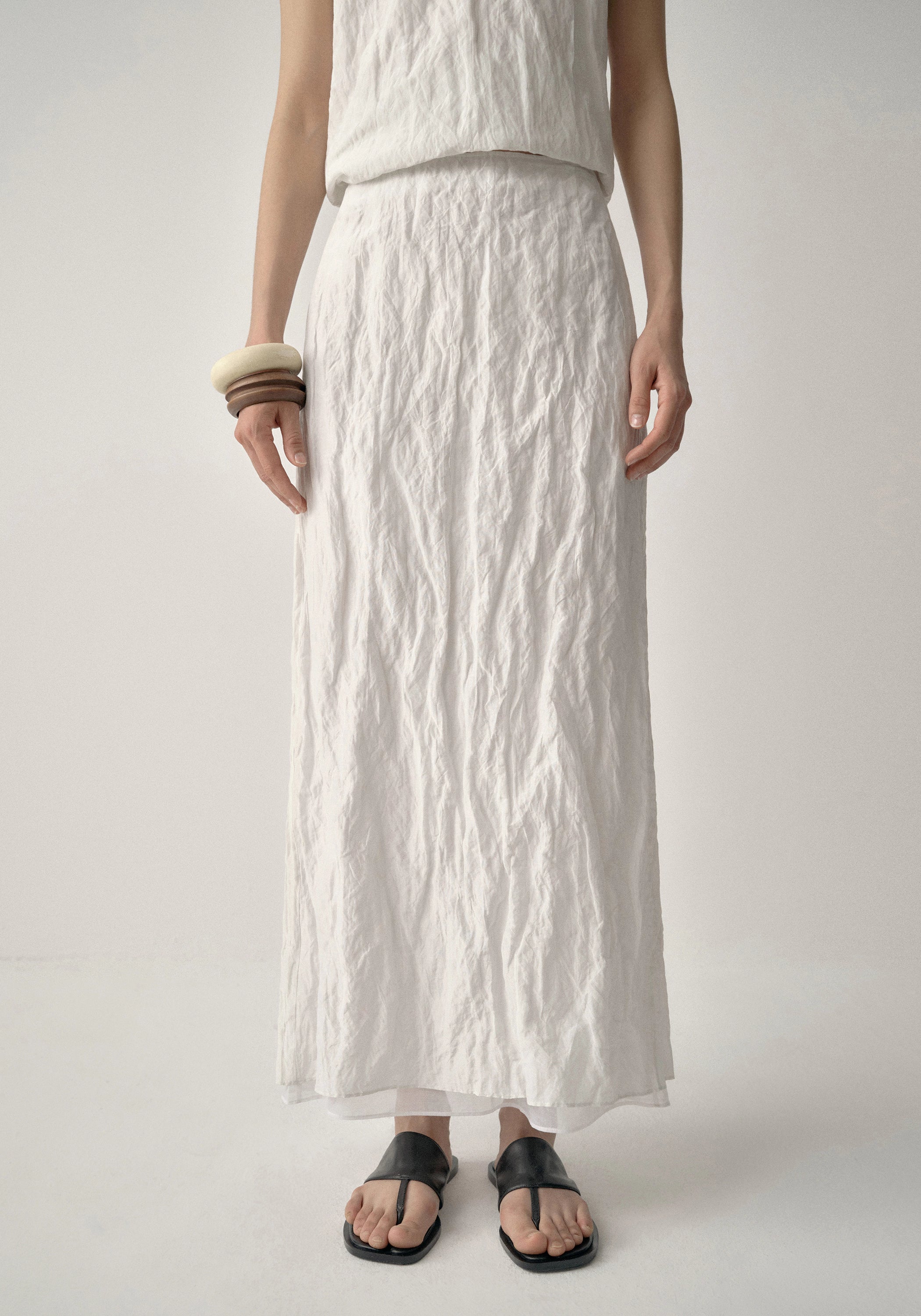 #color_off white