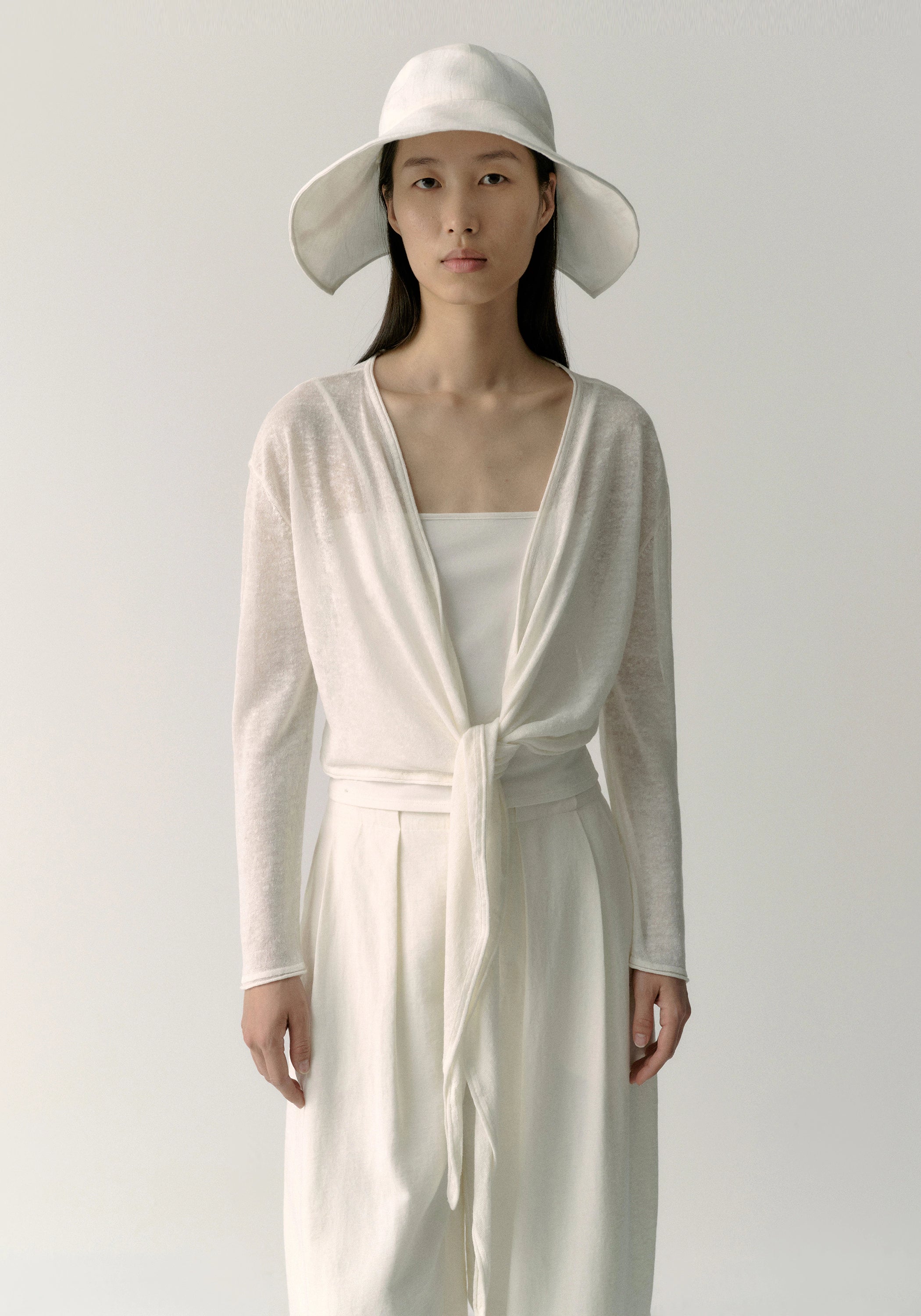 #color_off white