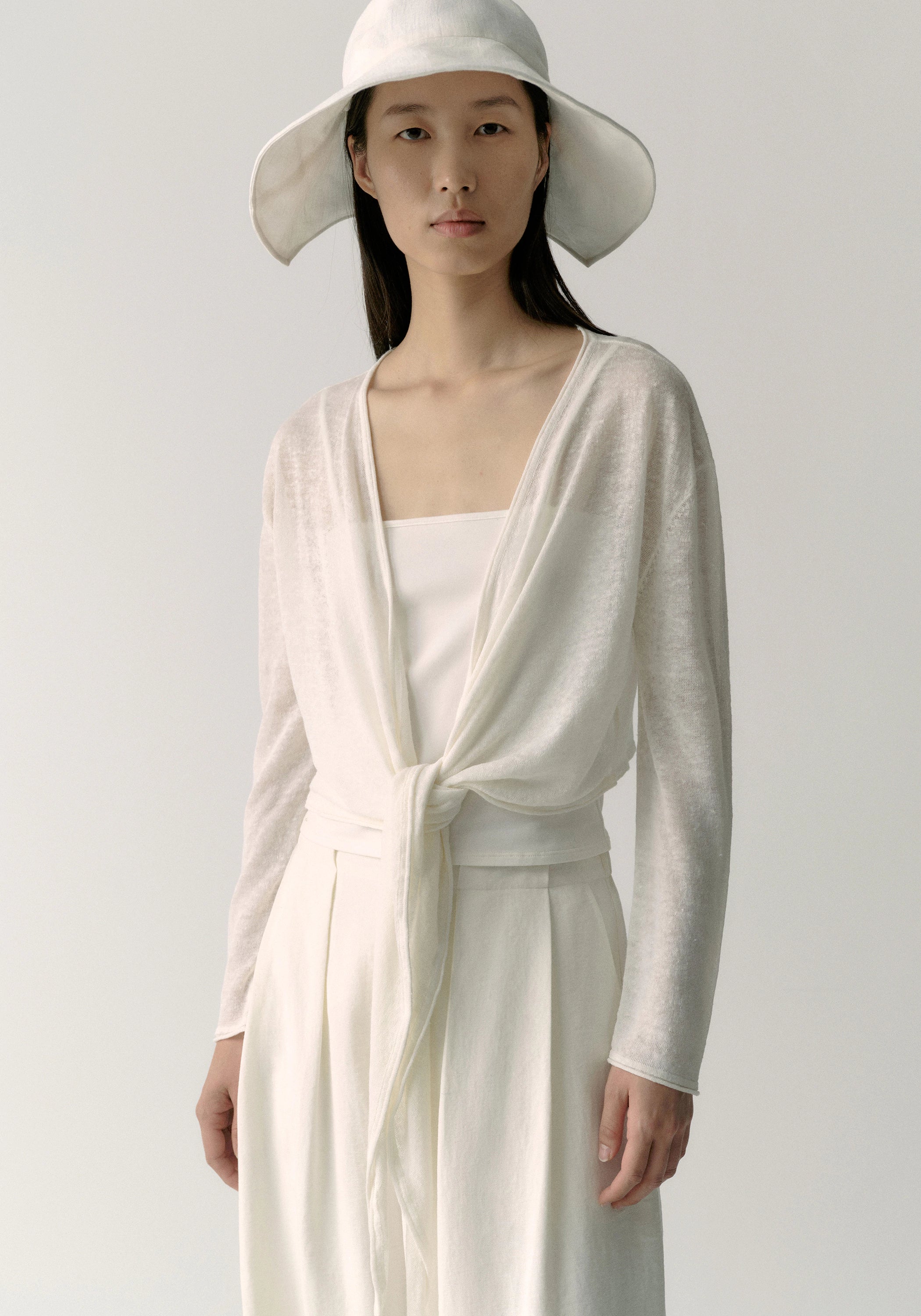 #color_off white